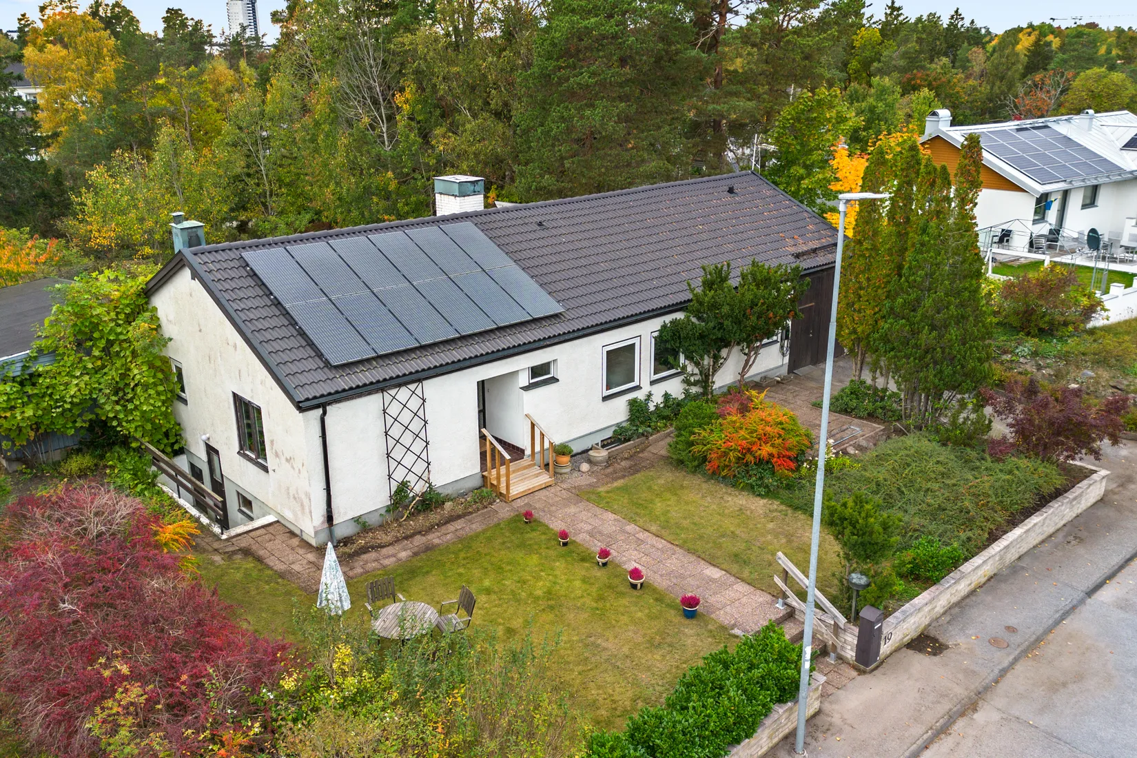 Villa, Körsbärsvägen 19, Centrum/Fårdala, Tyresö