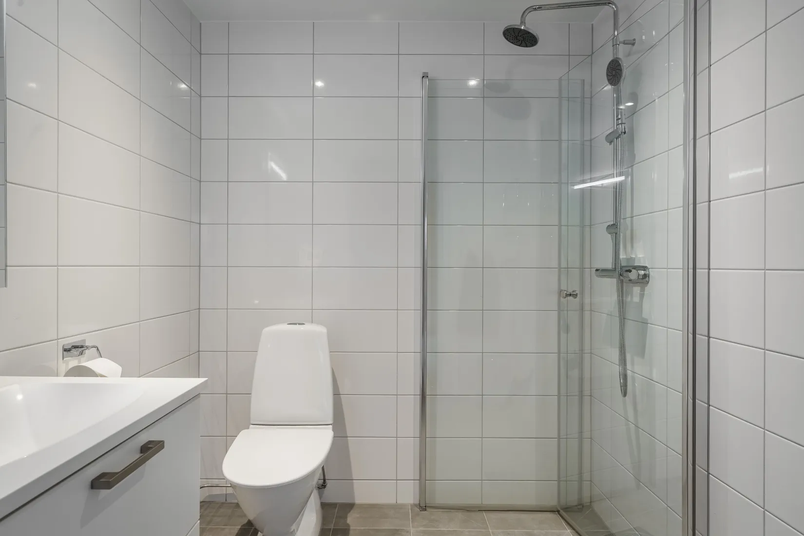 Radhus, Hasselbacksvägen 5E, Lanna, Lekeberg