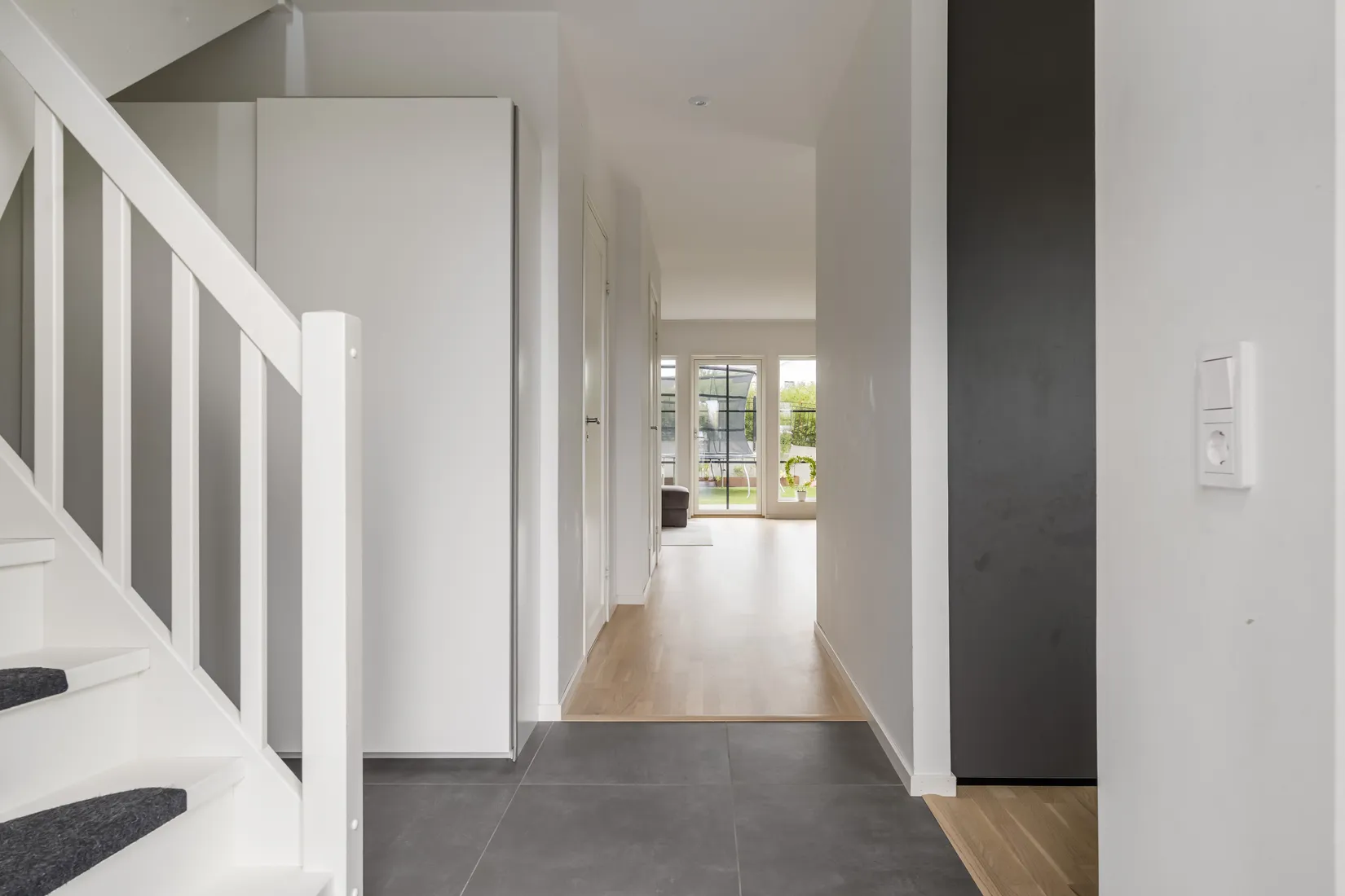 Radhus, Hasselbacksvägen 5E, Lanna, Lekeberg