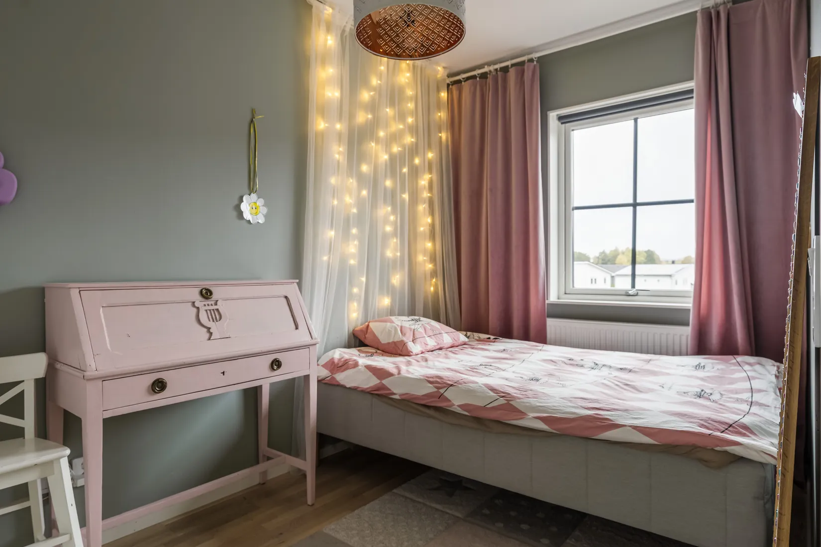 Radhus, Hasselbacksvägen 5E, Lanna, Lekeberg