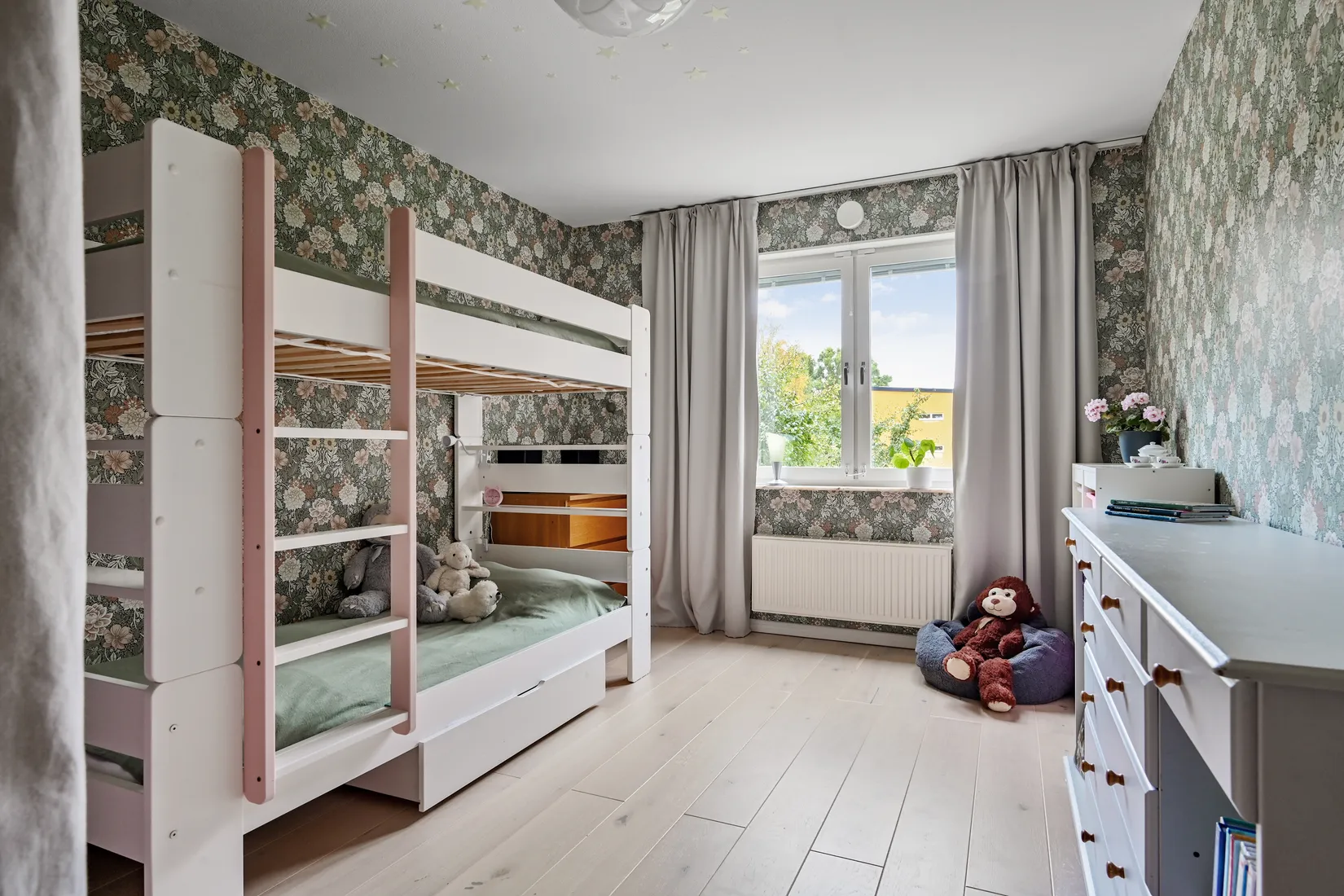 Bostadsrätt, Kvartalsvägen 14, Jakobsberg, Järfälla