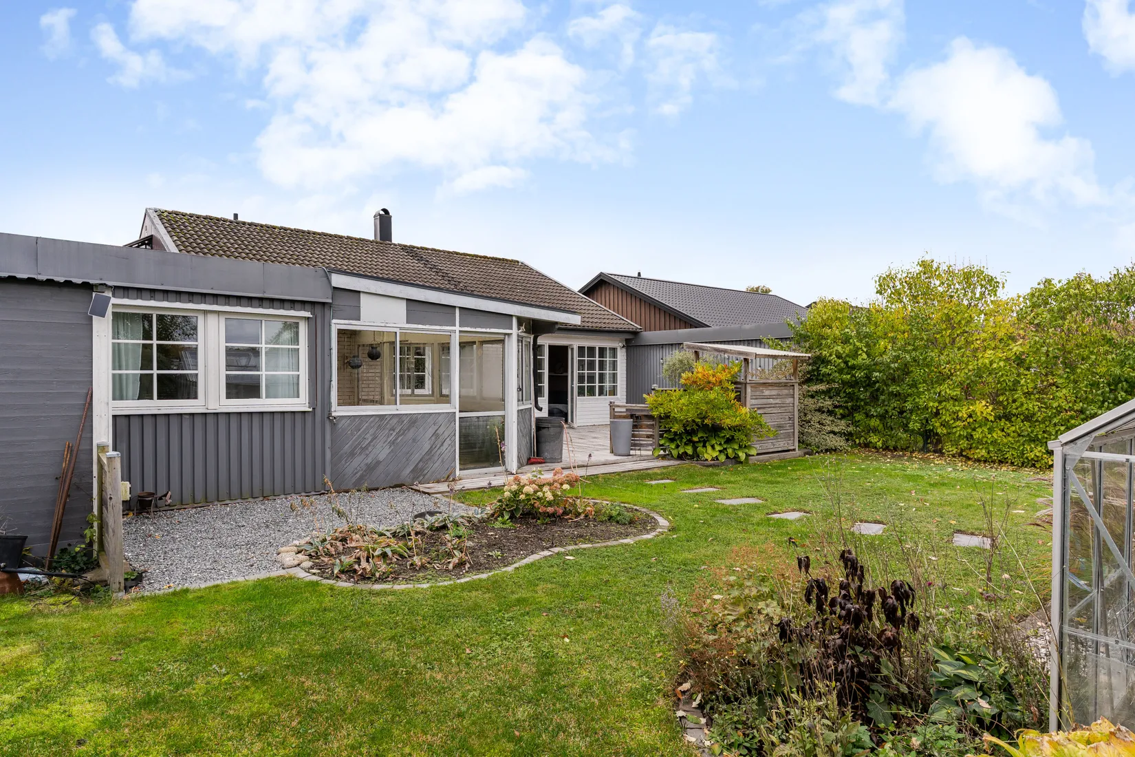 Villa, Baldersbrågatan 6, Munksundet, Enköping