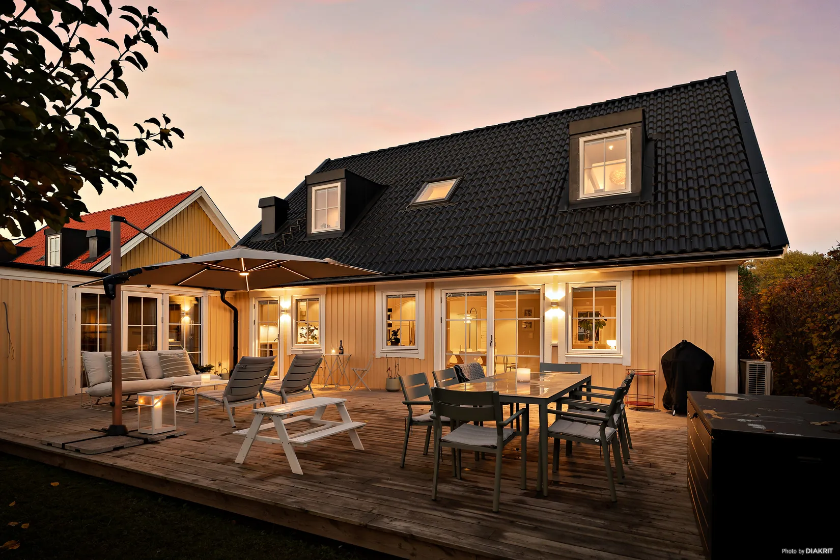 Radhus, Hjortrongränd 11, Enebyberg, Danderyd