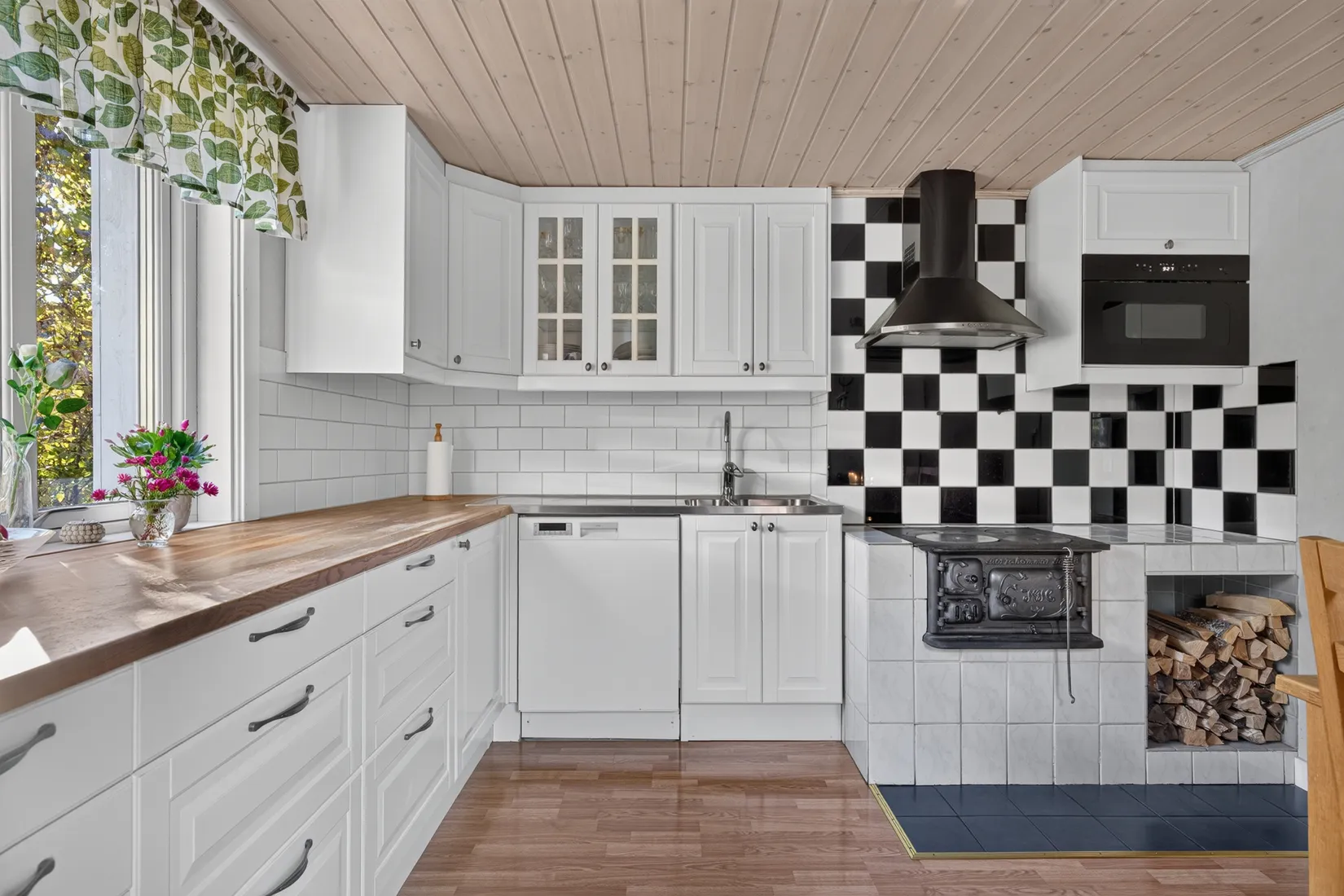 Villa, Talby 472, Odensbacken, Örebro