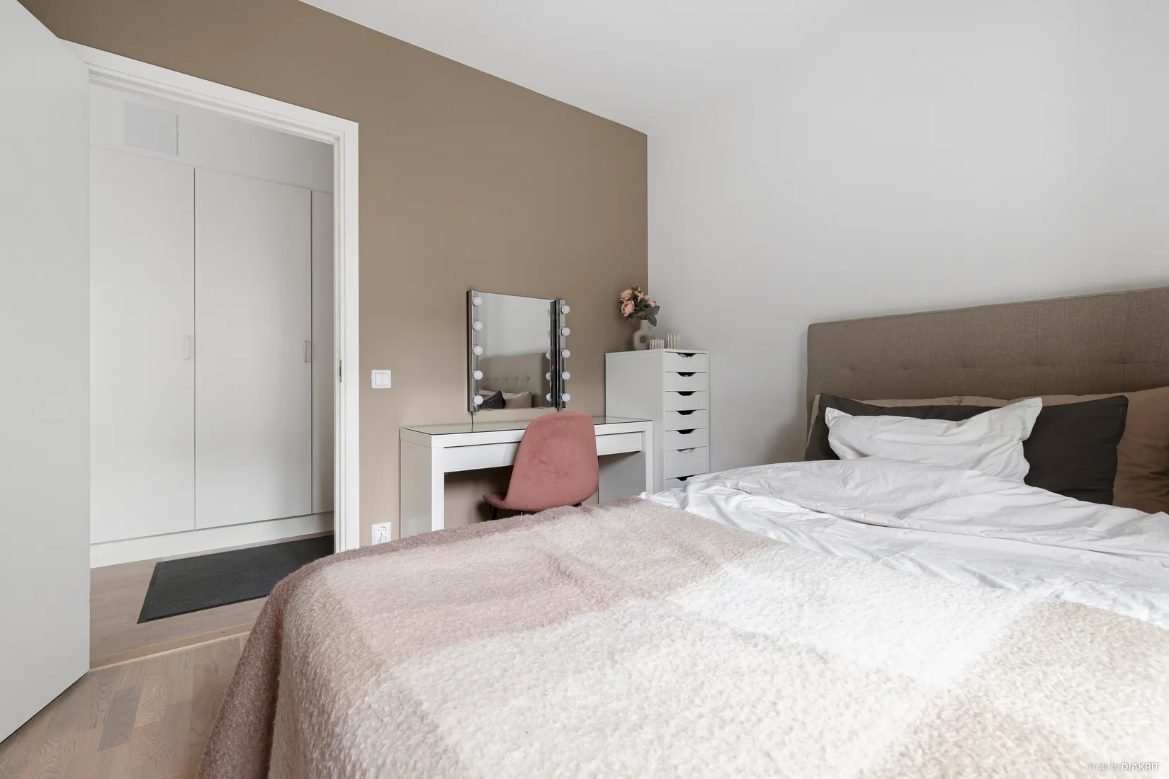 Bostadsrätt, Åkare Engströms Väg 5, Bromstensstaden, Stockholm
