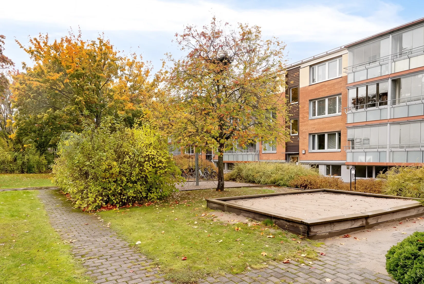 Bostadsrätt, Lövhagsgatan 19, Råby, Västerås