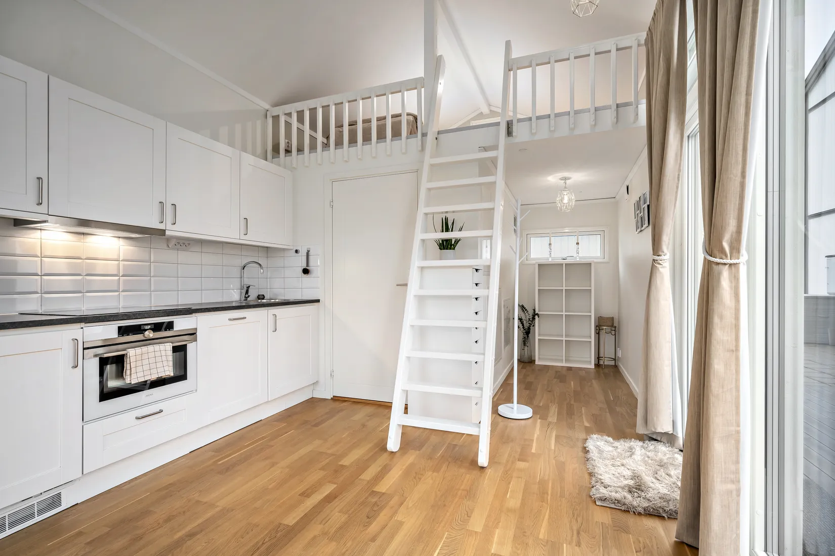 Radhus, Klavebacken 21C, Länna, Huddinge