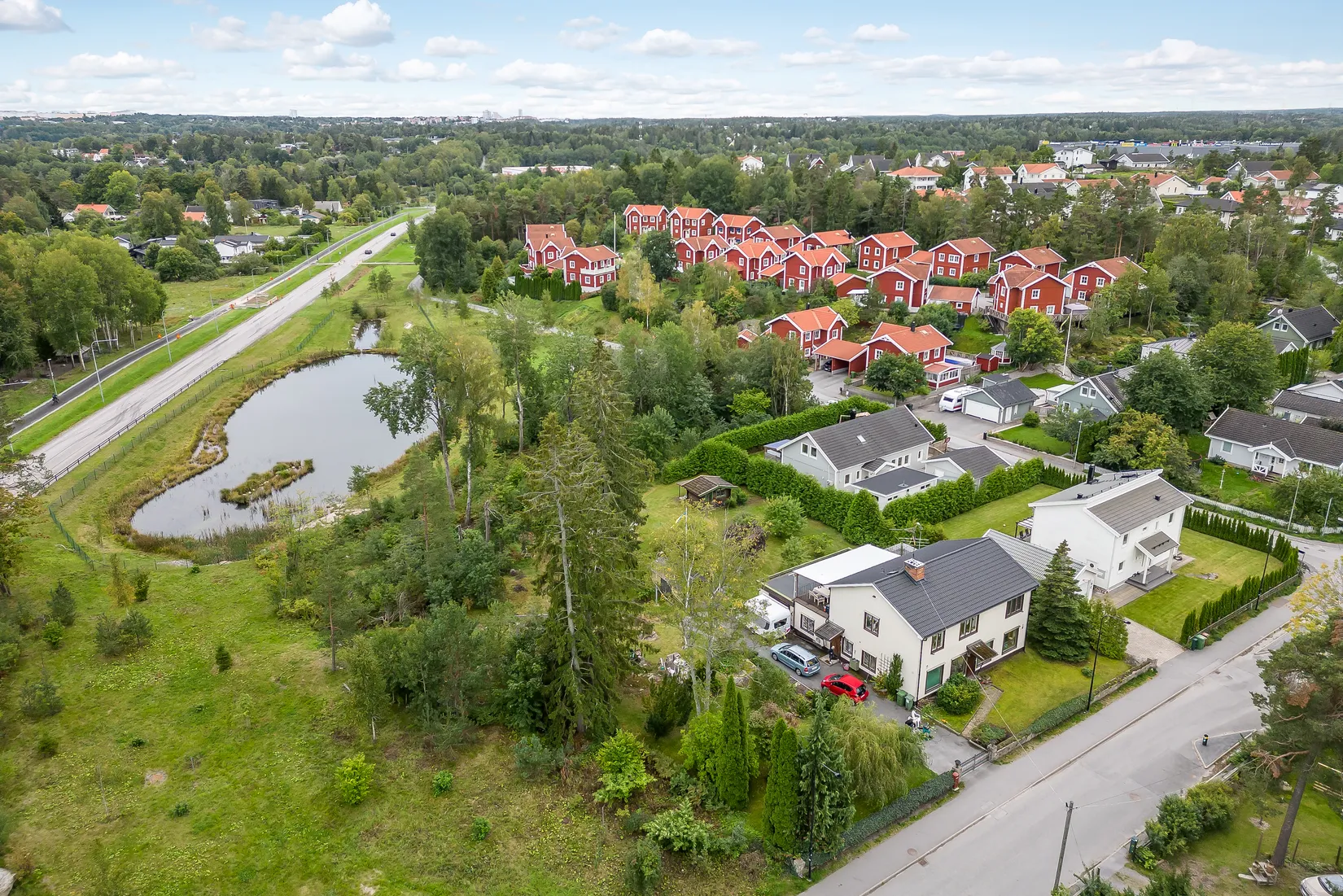 Radhus, Klavebacken 21C, Länna, Huddinge