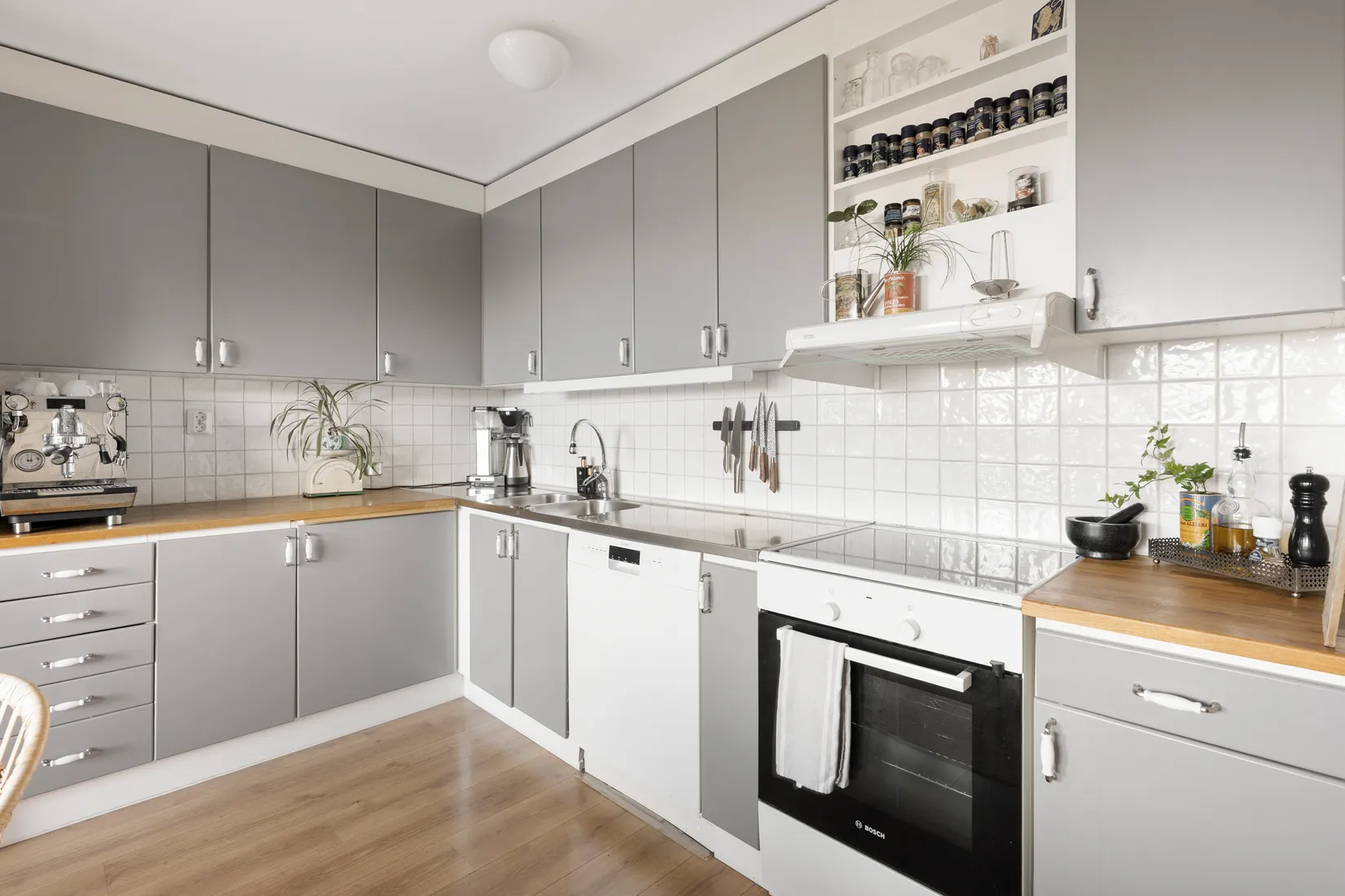 Bostadsrätt, Luftskeppsgatan 5, 3tr, Skarpnäck, Stockholm