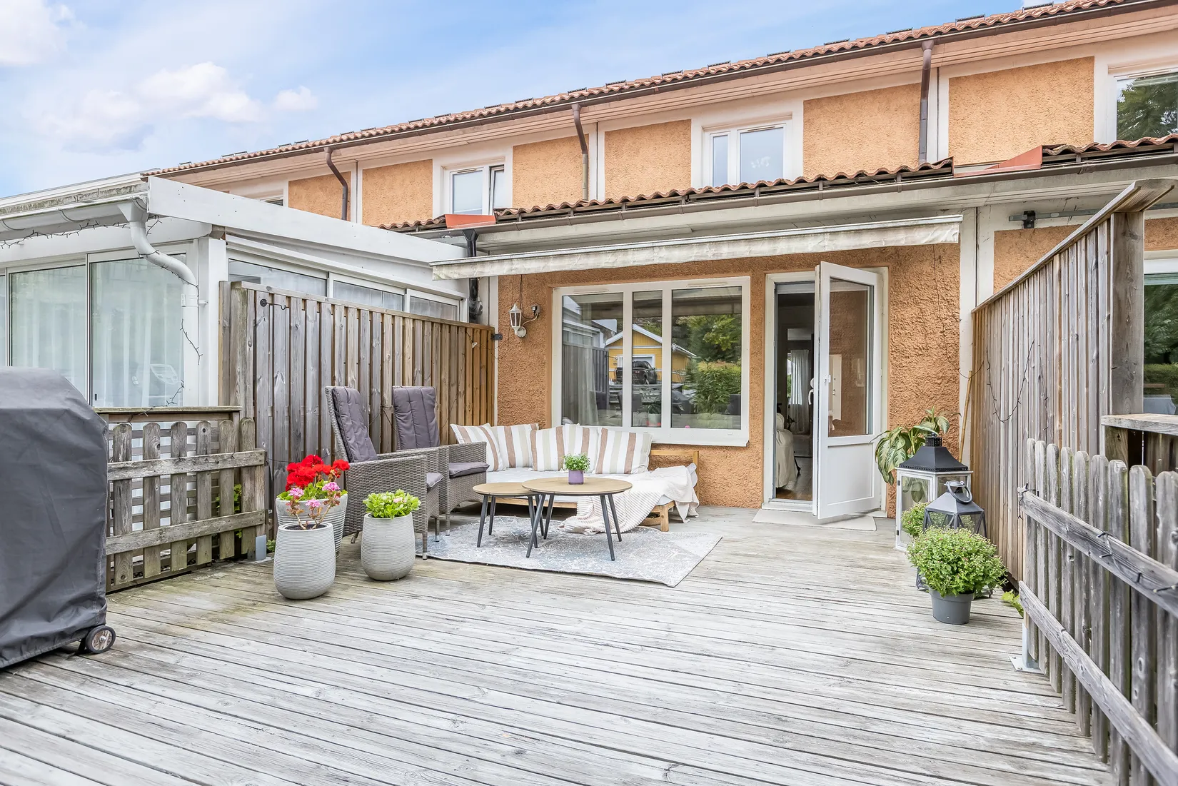 Radhus, Klangvägen 11, Skogås, Huddinge