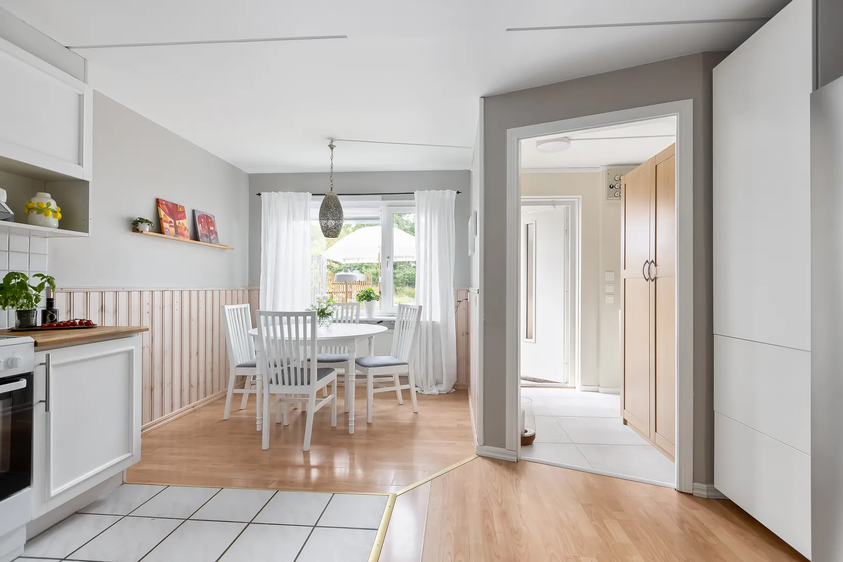 Radhus, Klangvägen 11, Skogås, Huddinge