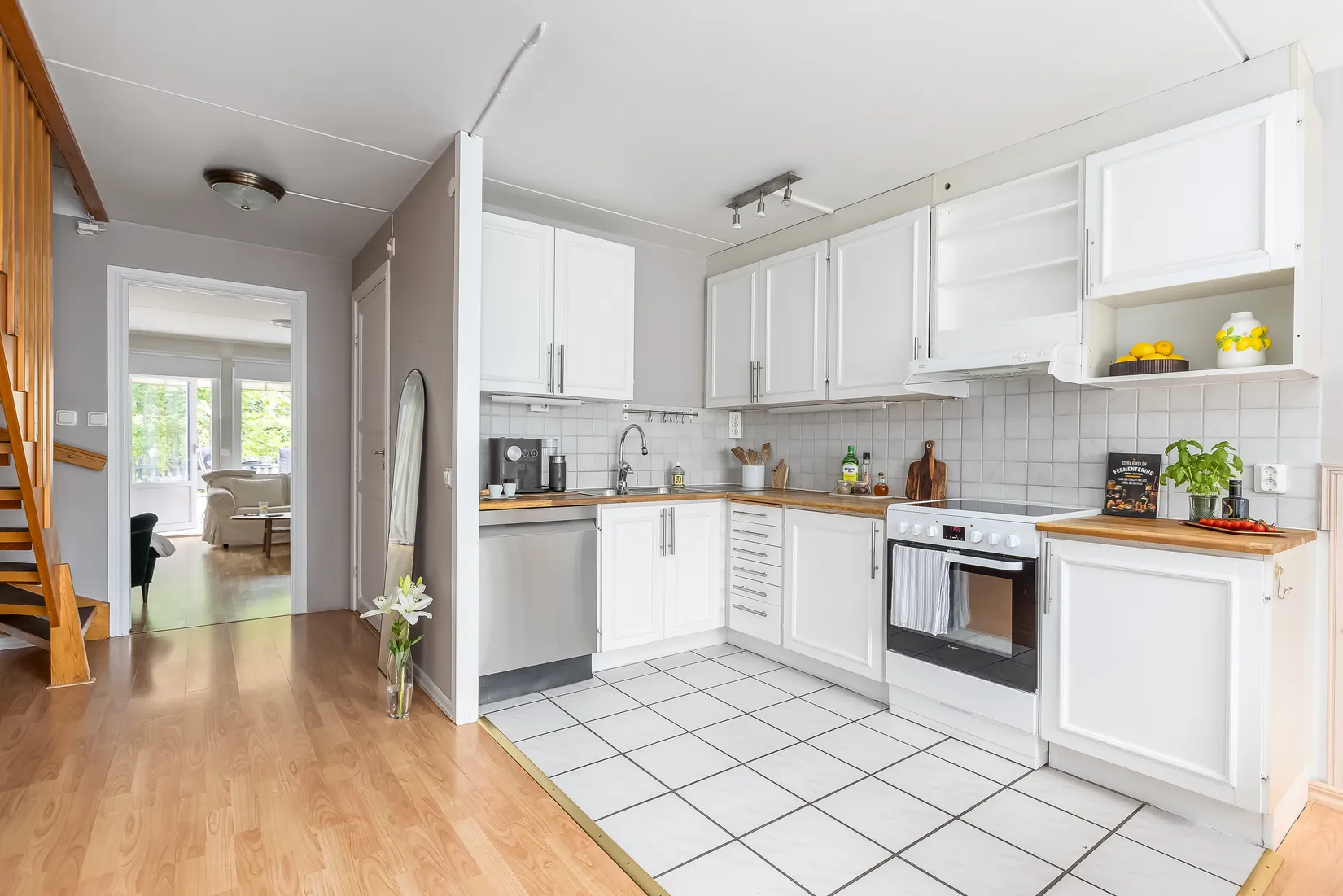 Radhus, Klangvägen 11, Skogås, Huddinge