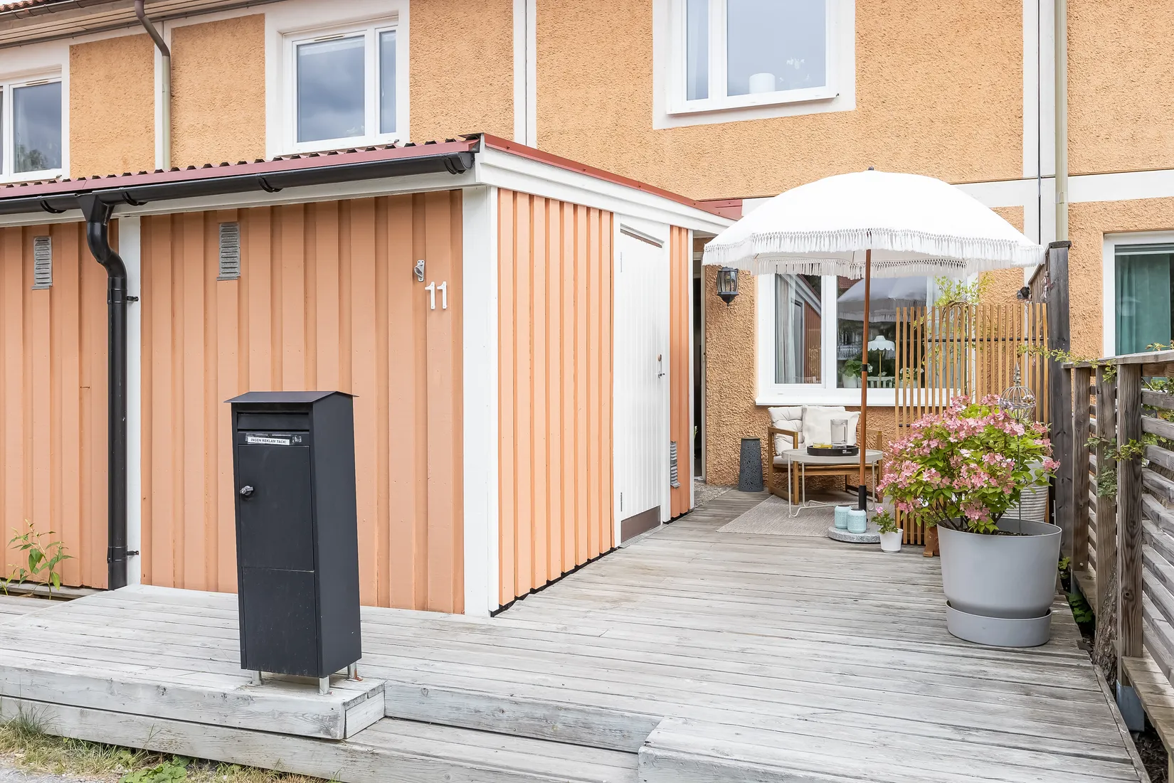 Radhus, Klangvägen 11, Skogås, Huddinge