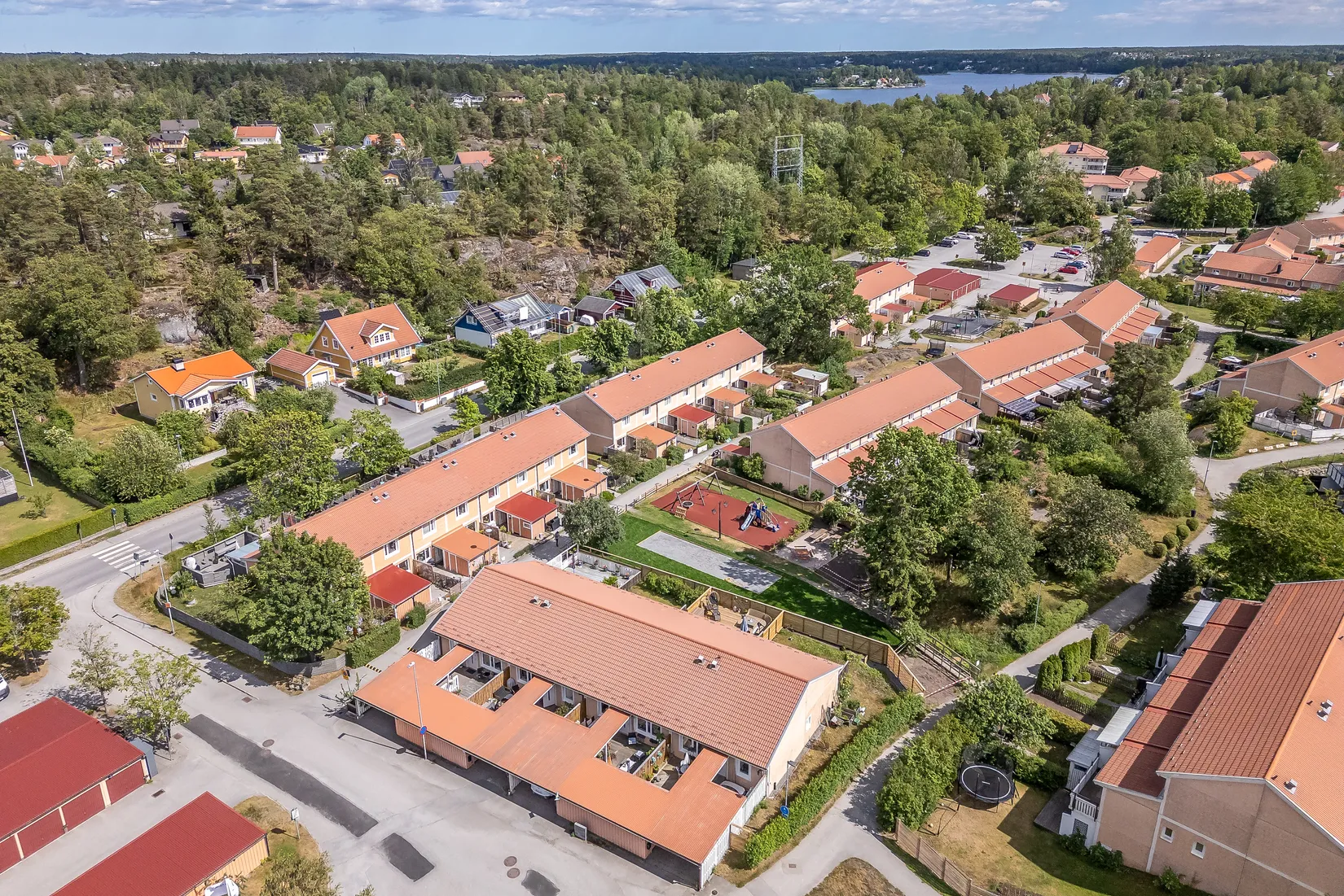 Radhus, Klangvägen 11, Skogås, Huddinge