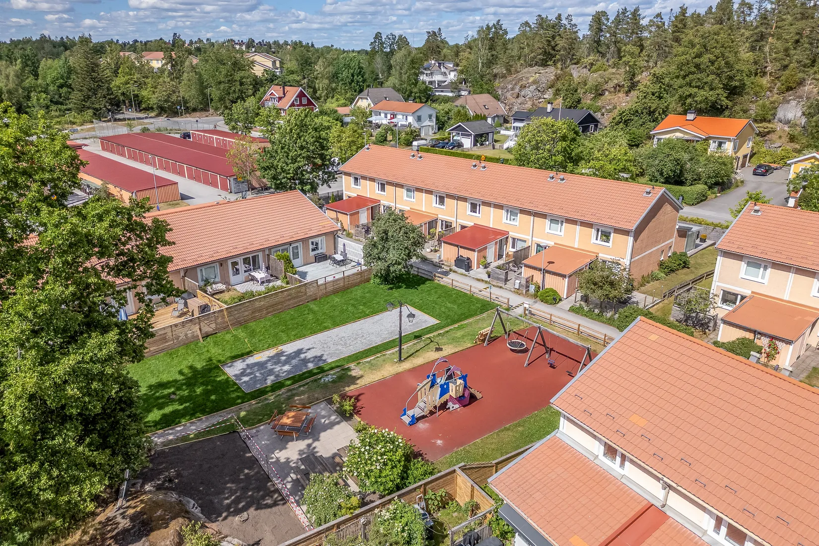 Radhus, Klangvägen 11, Skogås, Huddinge
