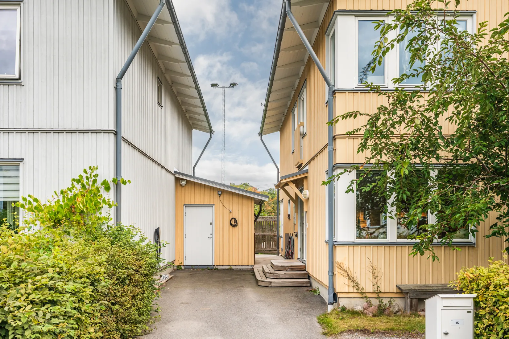 Radhus, Klockhammarsgränd 15, Hagsätra, Stockholm