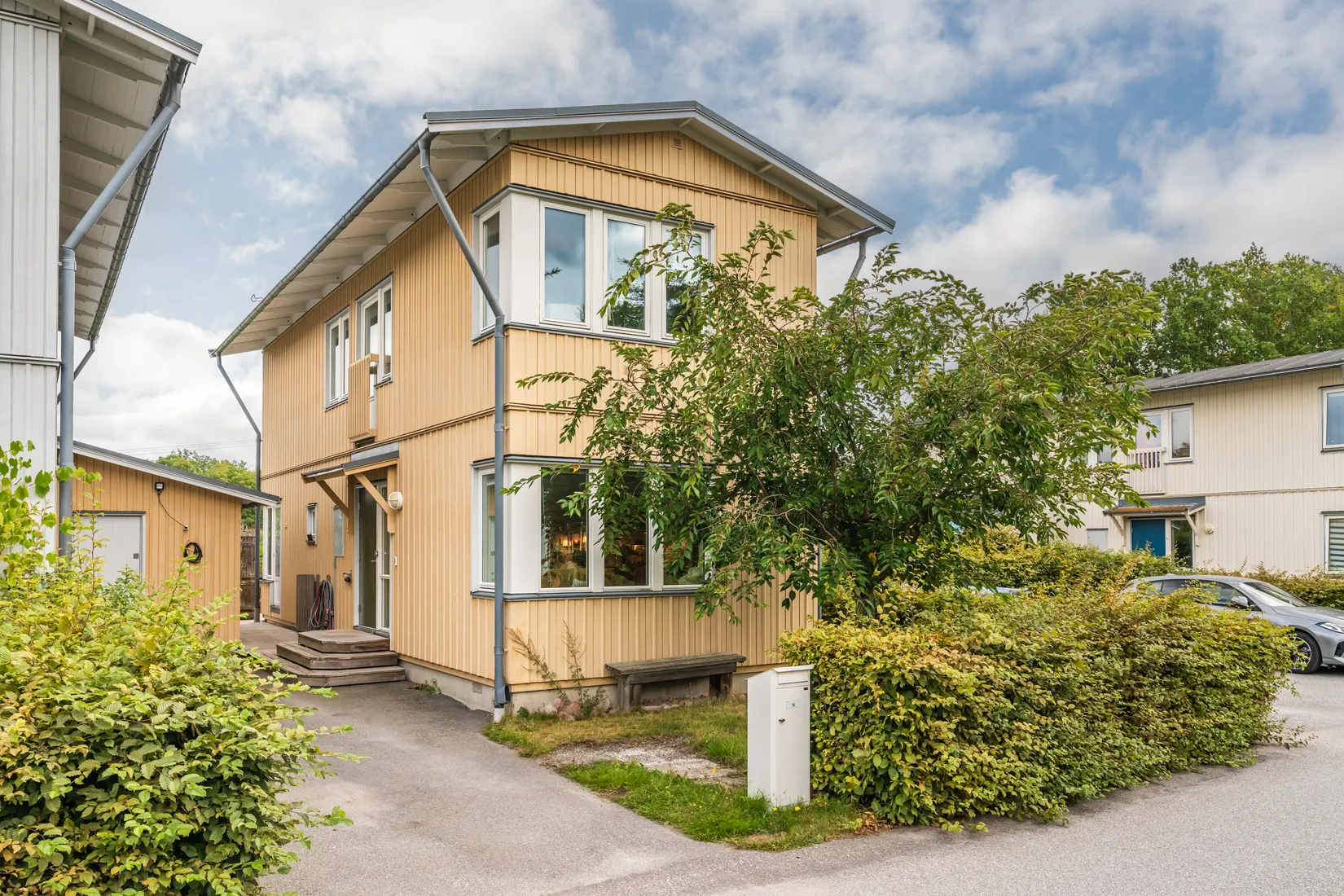 Radhus, Klockhammarsgränd 15, Hagsätra, Stockholm