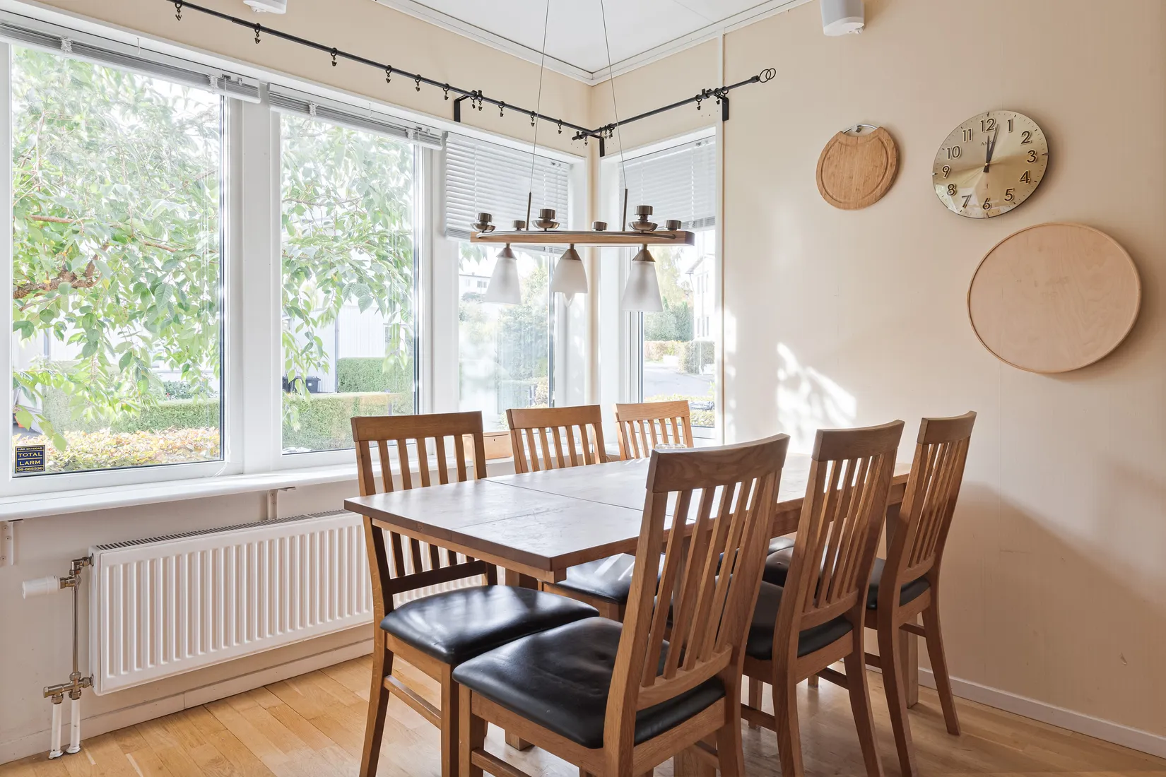 Radhus, Klockhammarsgränd 15, Hagsätra, Stockholm