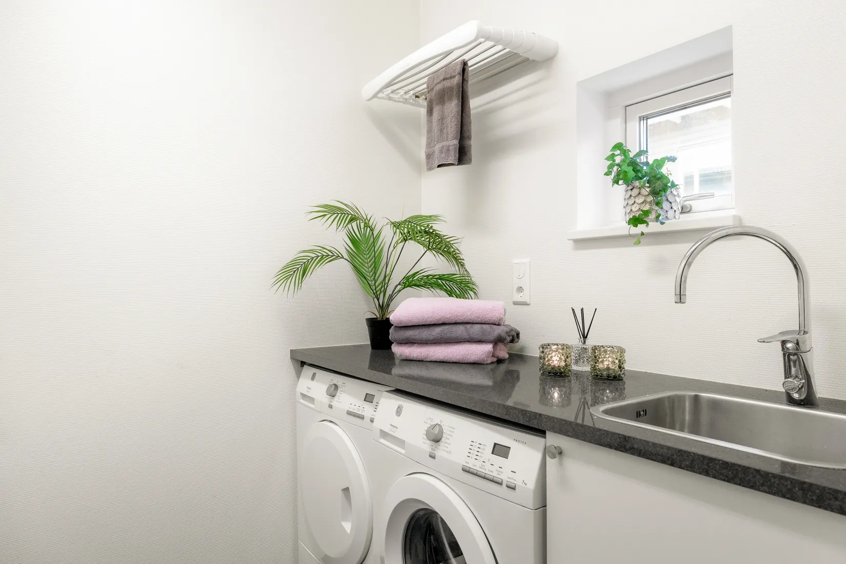 Radhus, Norra Atriumvägen 32, Kvisslingby, Österåker