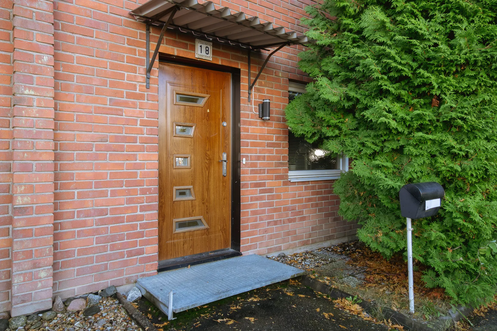 Villa, Liegatan 18, Hammarby, Västerås