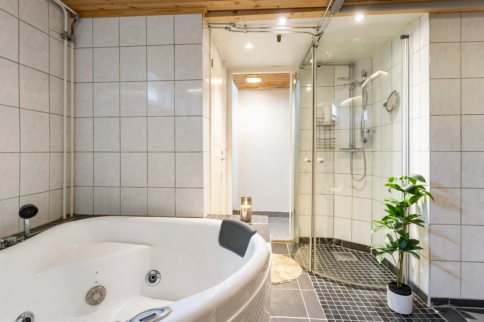 Radhus, Hanströms väg 1, Skultuna, Västerås