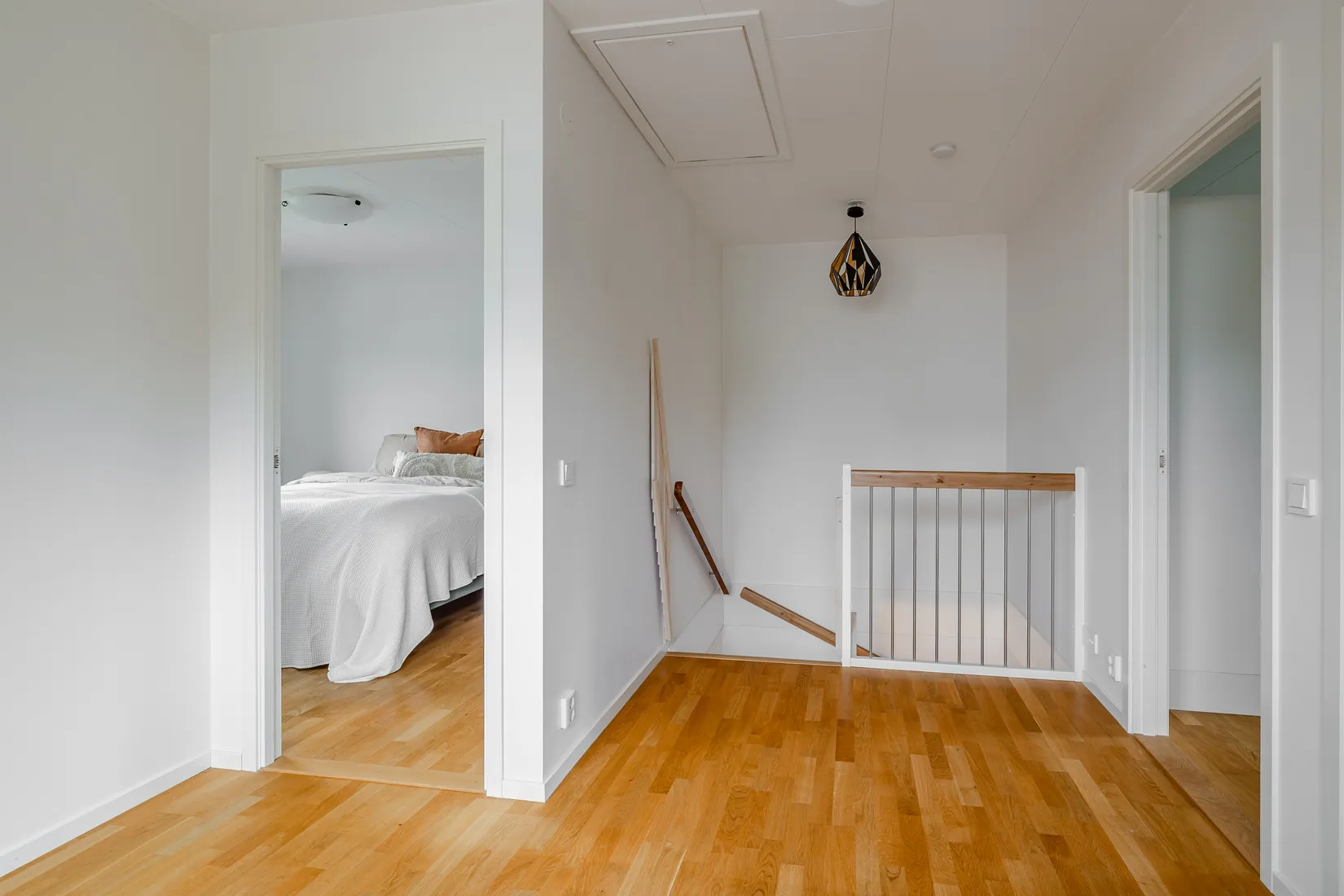 Radhus, Rud Höjden 107B, Hammarö