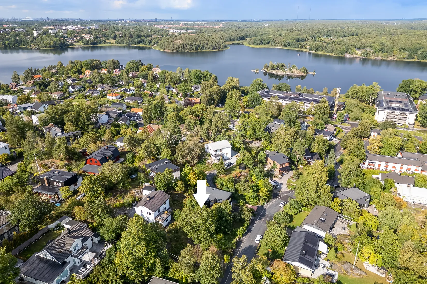 Tomt, Bridgevägen 7D, Huddinge
