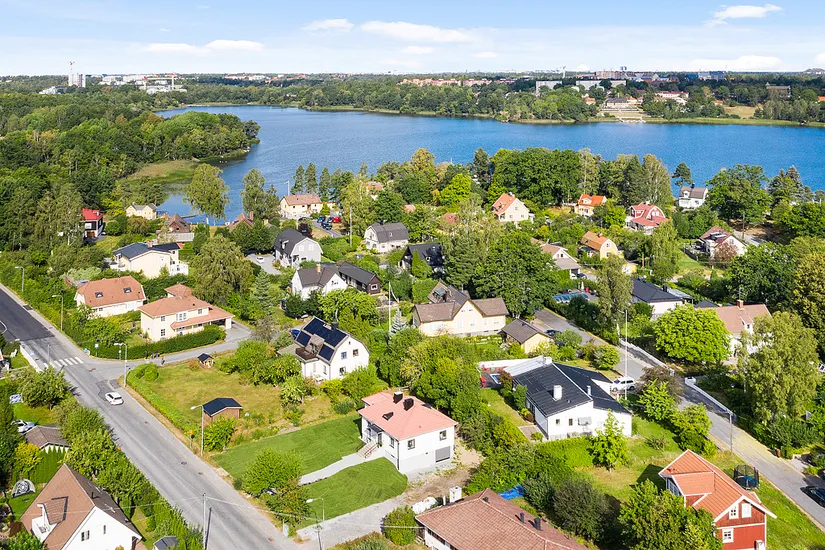 Tomt, Bridgevägen 7D, Huddinge