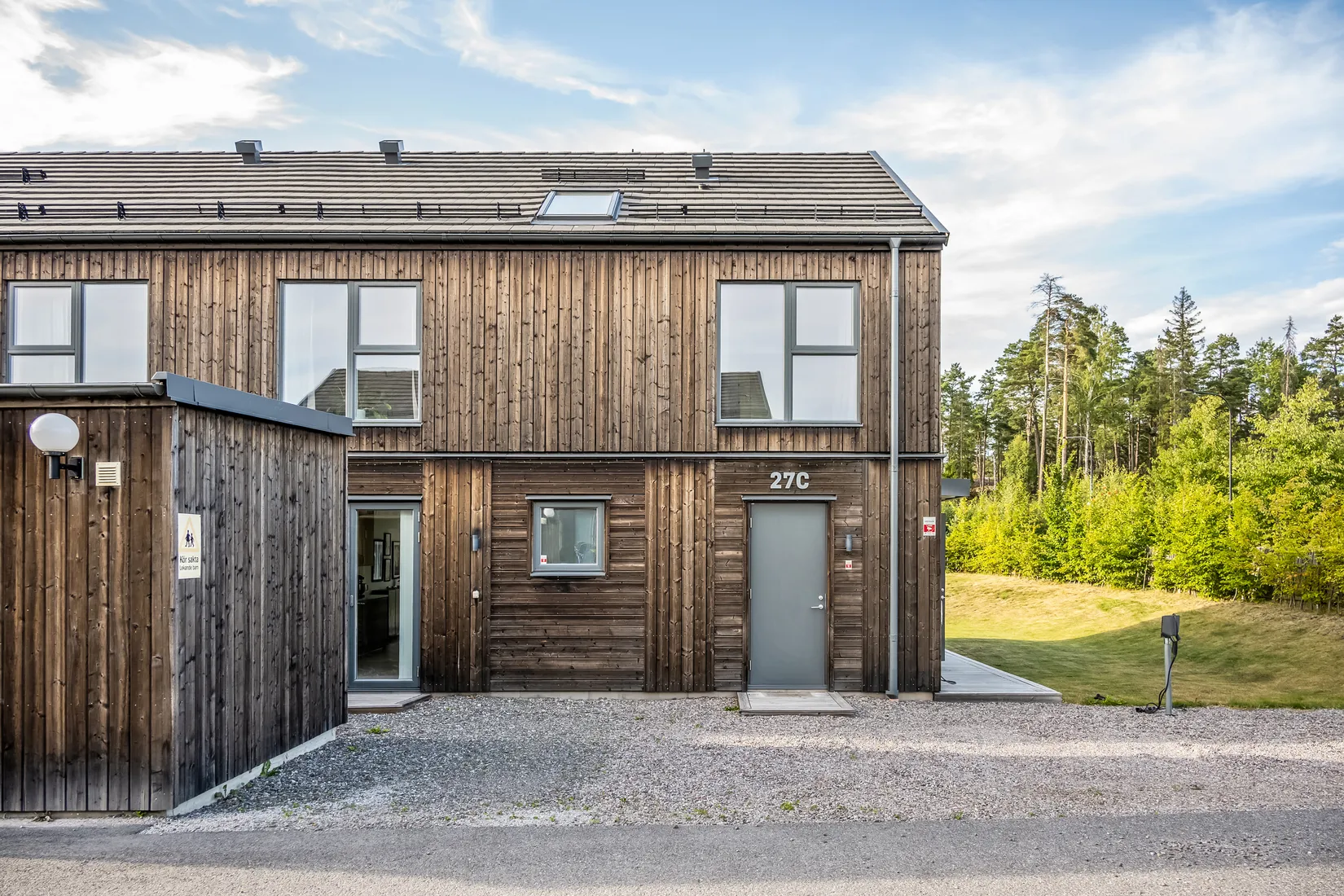 Radhus, Lunnarevägen 27C, Länna, Huddinge
