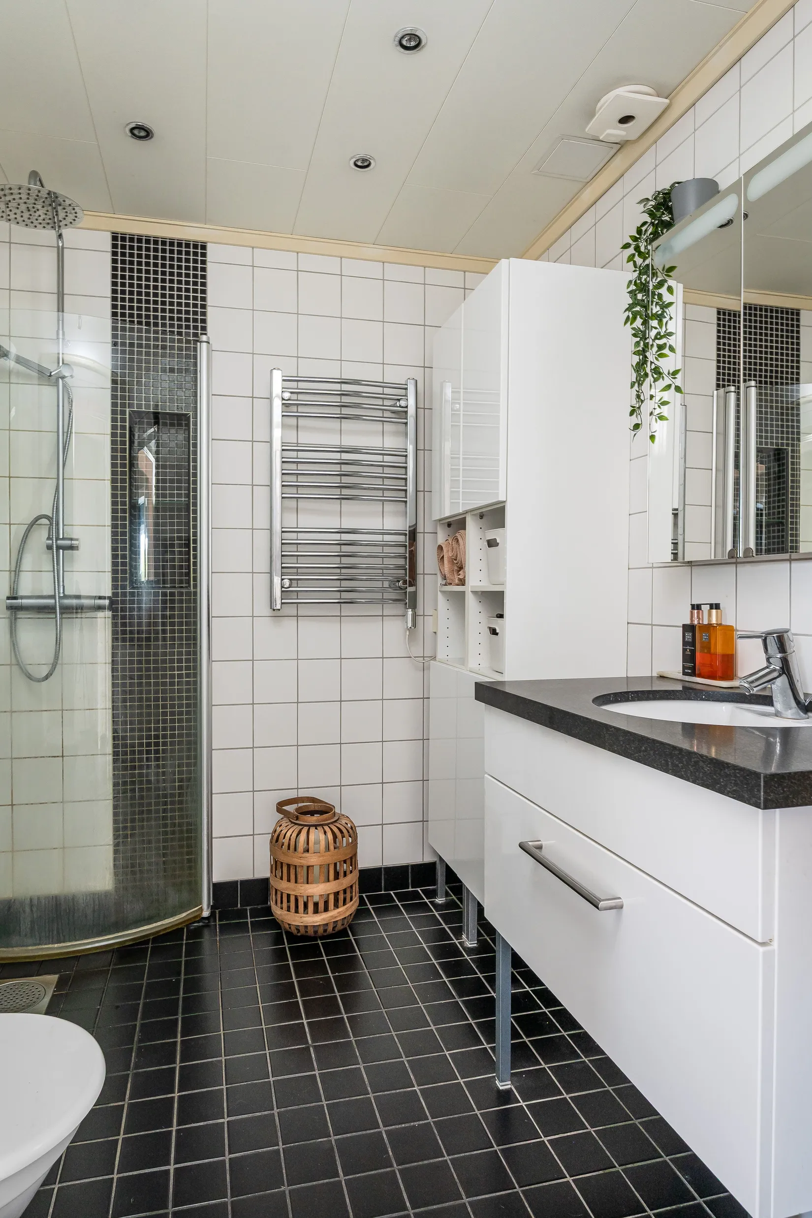 Villa, Skonertvägen 5, Alnö, Sundsvall