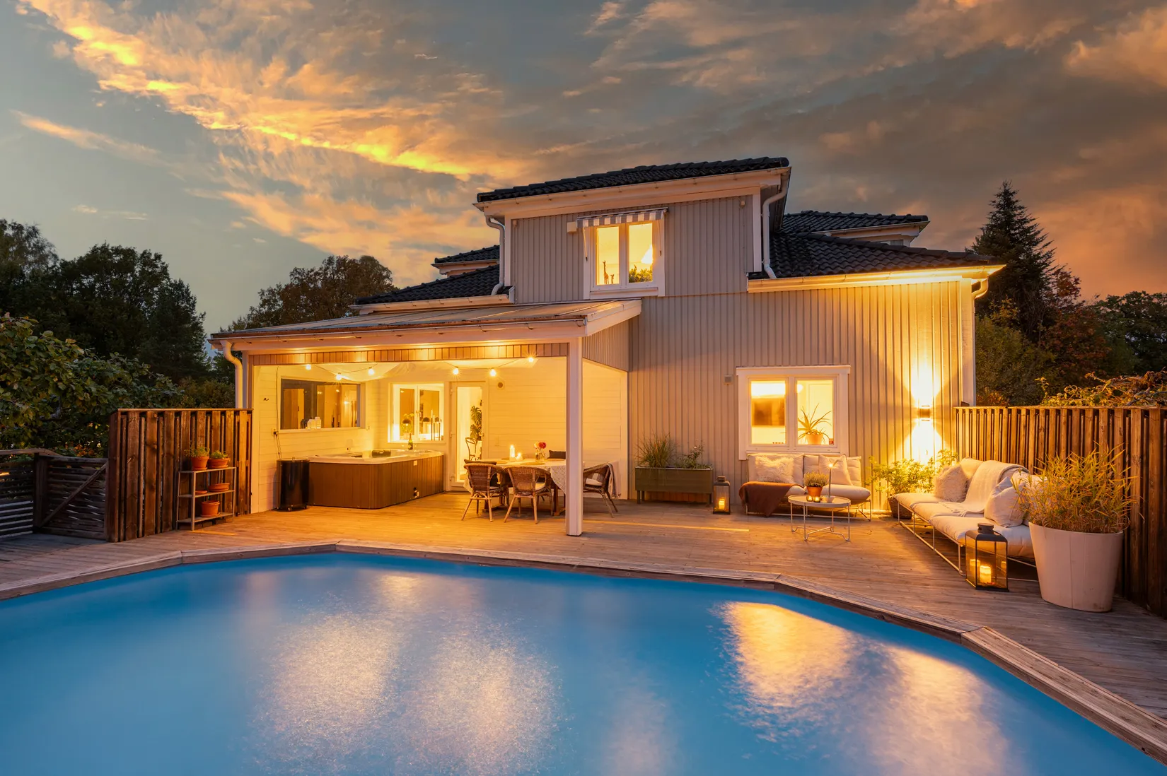 Villa, Gamla Hjälmarvägen 10, Ekeby-Almby, Örebro