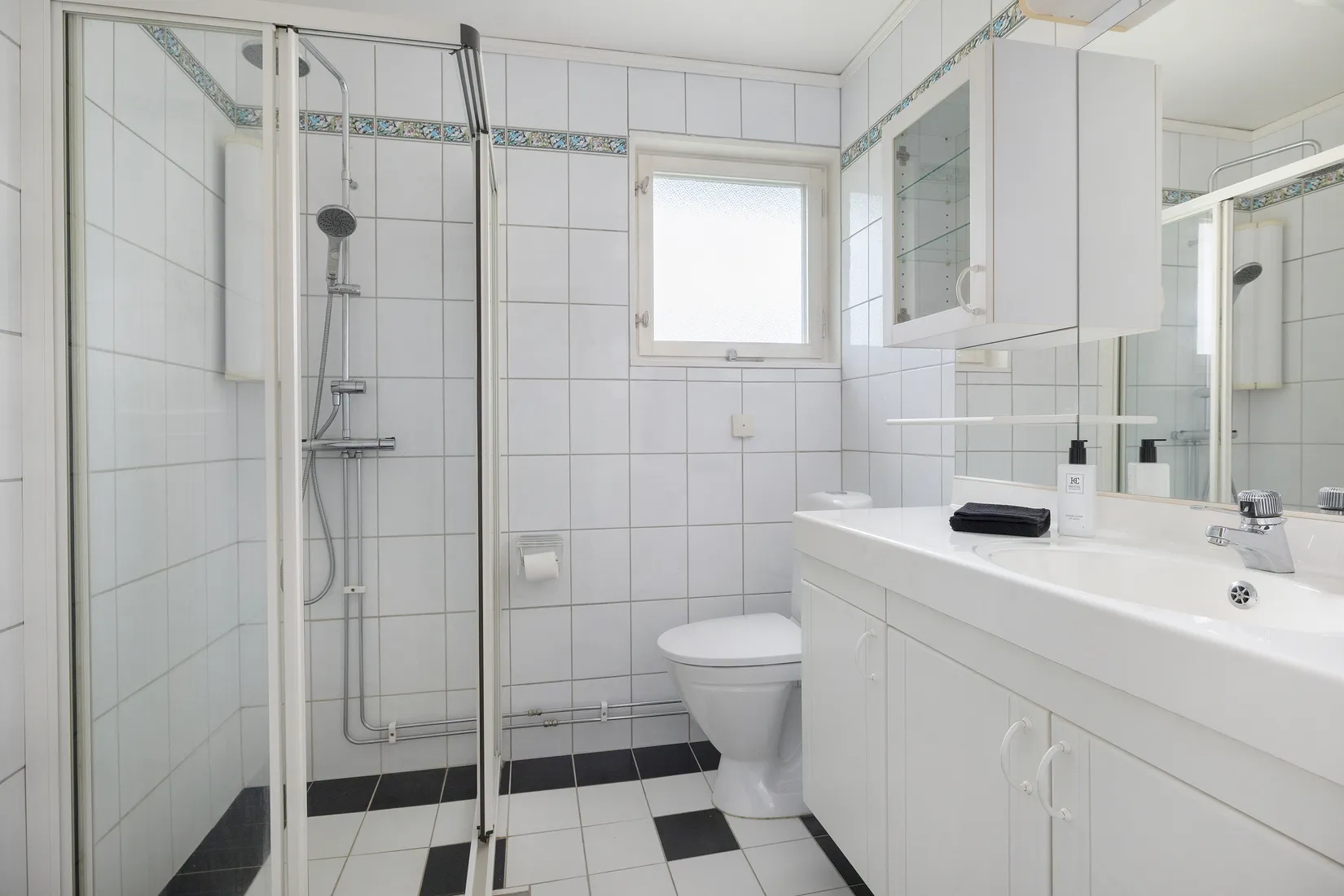 Villa, Tulpanvägen 3, Märsta - Arenberga, Sigtuna