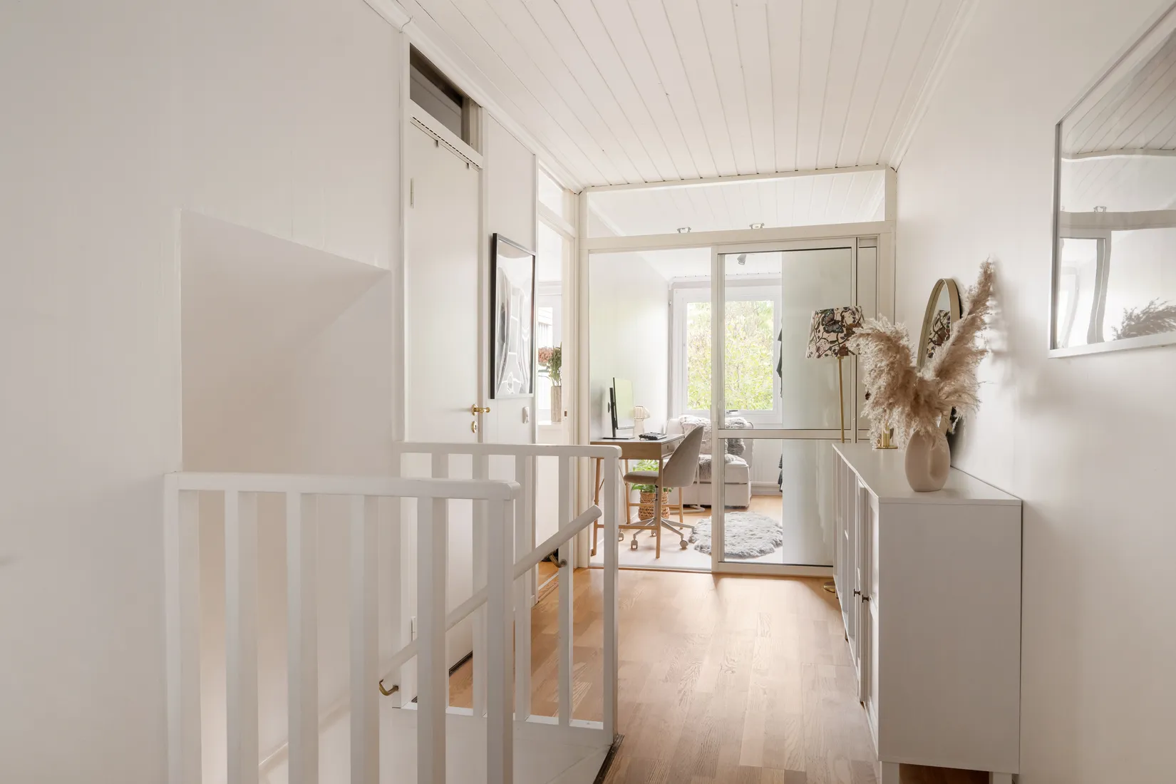 Radhus, Linvägen 21, Väsby, Ekerö