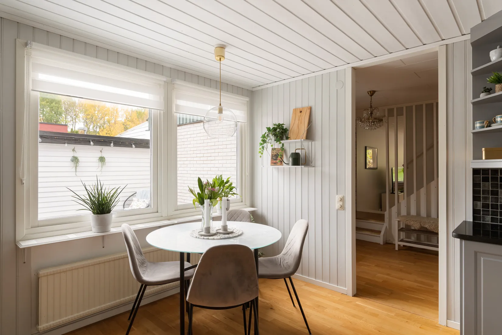 Radhus, Linvägen 21, Väsby, Ekerö