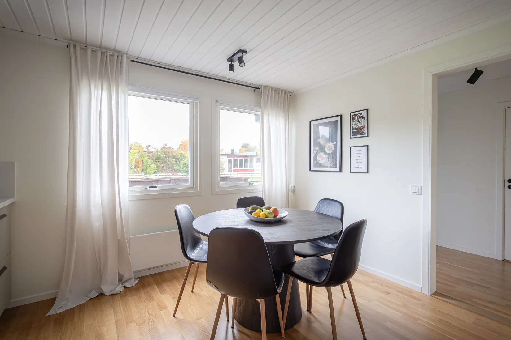 Radhus, Länsmansvägen 49, Norrviken, Sollentuna