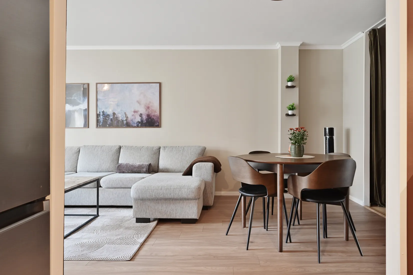 Bostadsrätt, Stationsgatan 23 B, entréplan, Märsta Centralt, Sigtuna