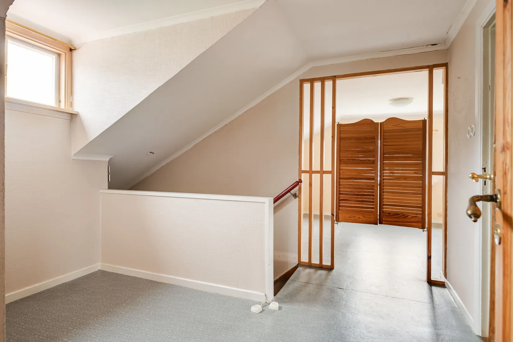 Villa, Rödfärgsvägen 10, Centralt, Daglöstäkten, Falun