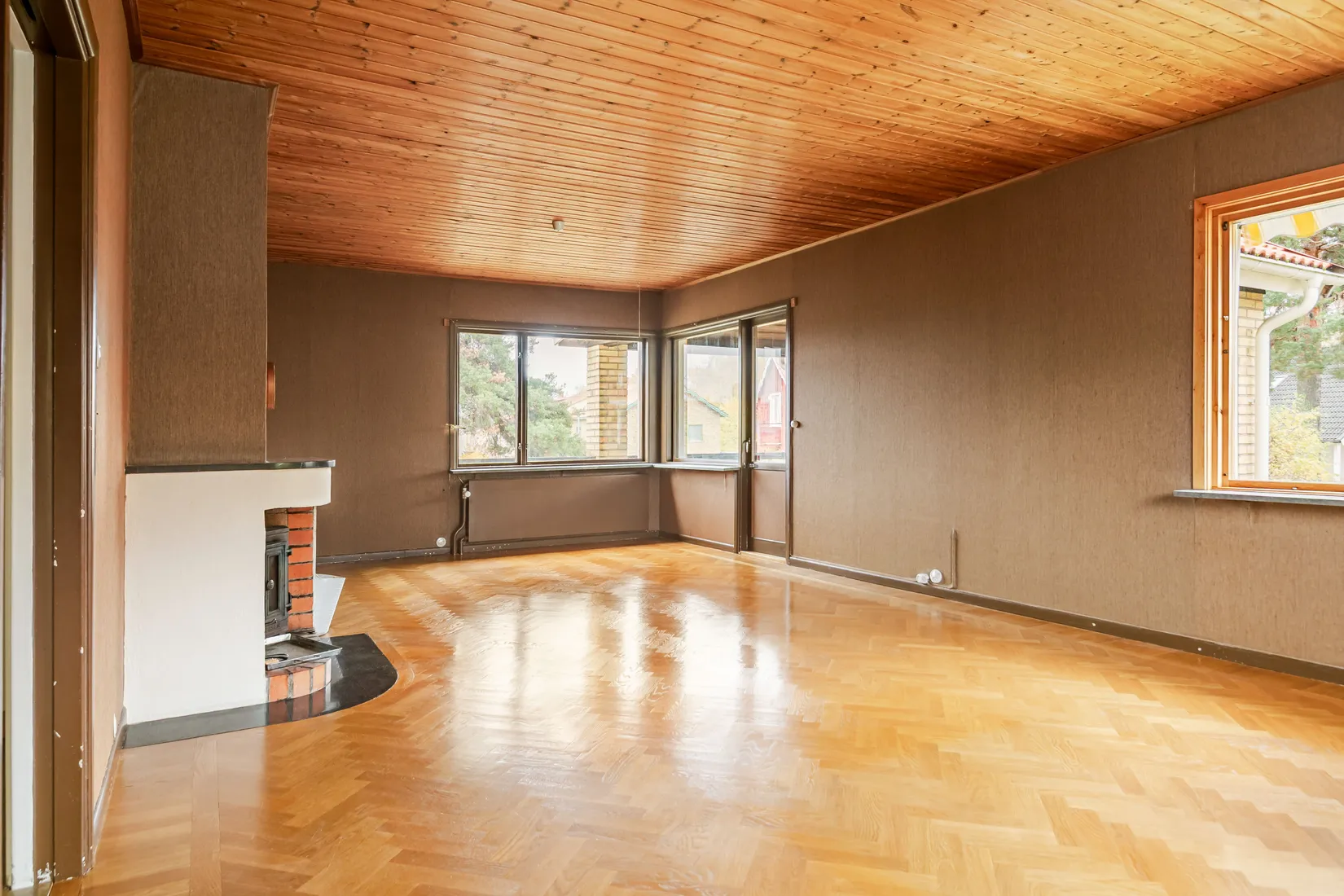 Villa, Rödfärgsvägen 10, Centralt, Daglöstäkten, Falun