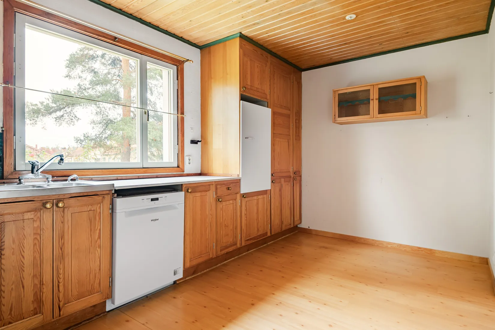 Villa, Rödfärgsvägen 10, Centralt, Daglöstäkten, Falun