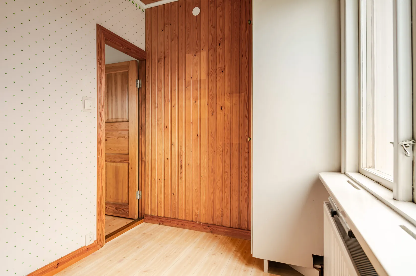 Villa, Rödfärgsvägen 10, Centralt, Daglöstäkten, Falun