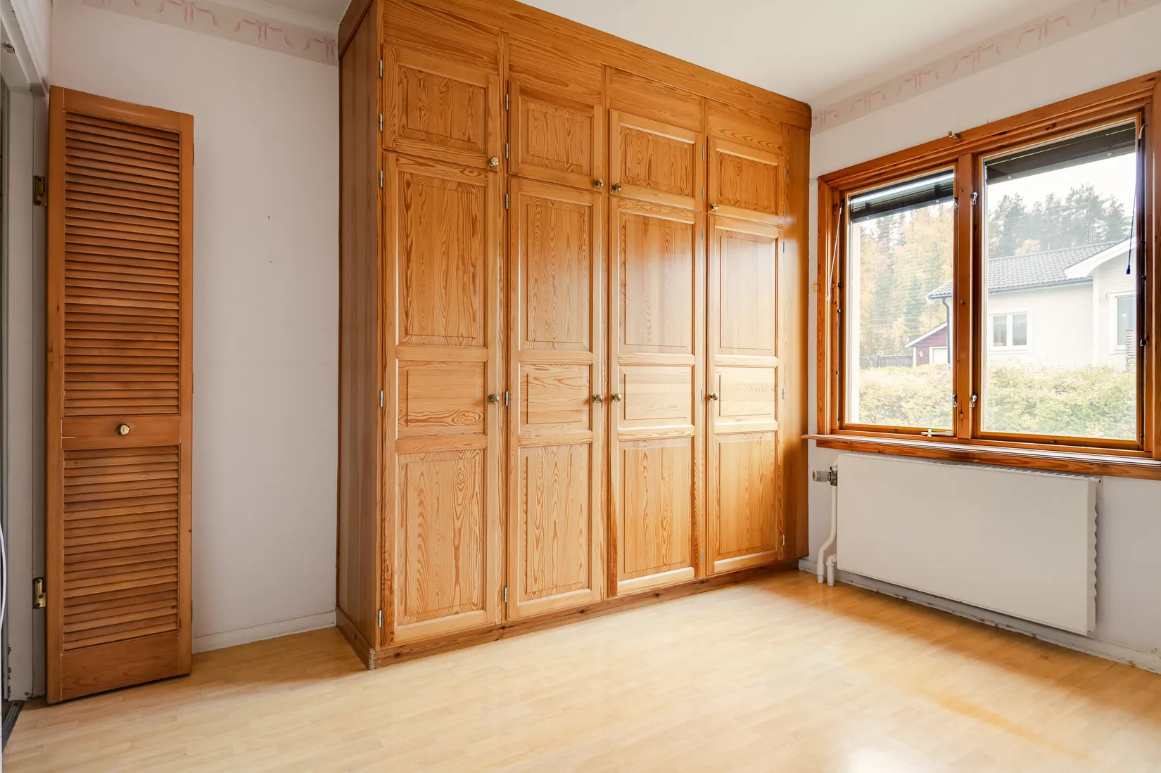 Villa, Rödfärgsvägen 10, Centralt, Daglöstäkten, Falun