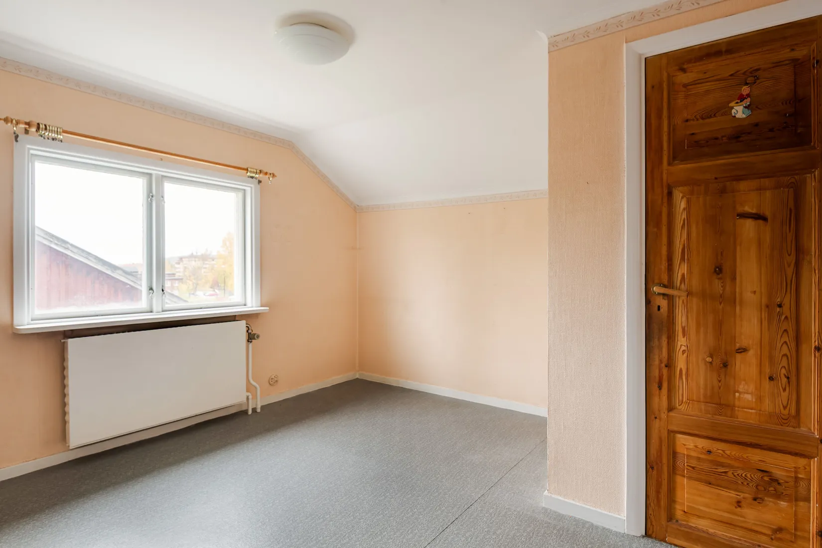 Villa, Rödfärgsvägen 10, Centralt, Daglöstäkten, Falun