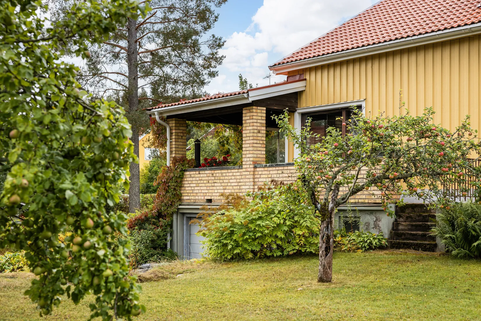 Villa, Rödfärgsvägen 10, Centralt, Daglöstäkten, Falun