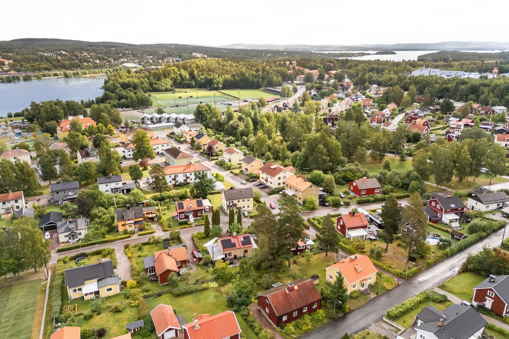 Villa, Rödfärgsvägen 10, Centralt, Daglöstäkten, Falun