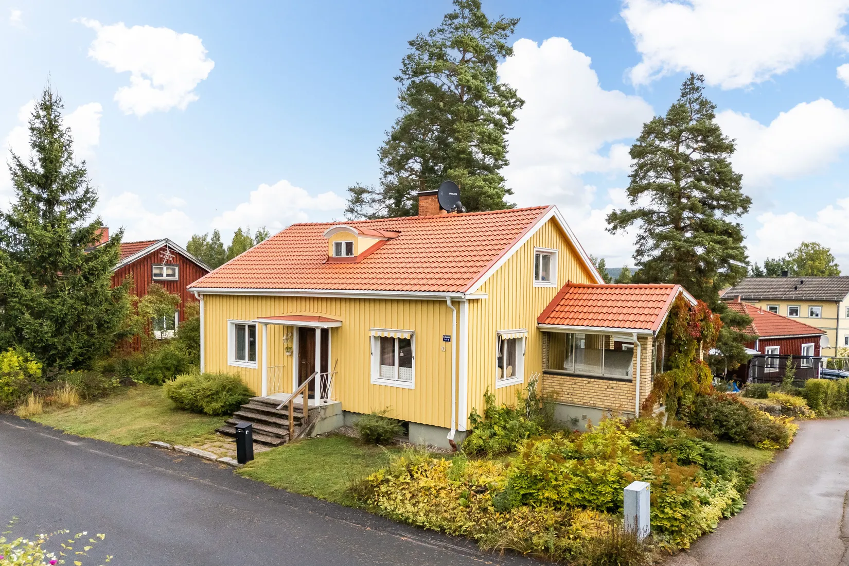 Villa, Rödfärgsvägen 10, Centralt, Daglöstäkten, Falun