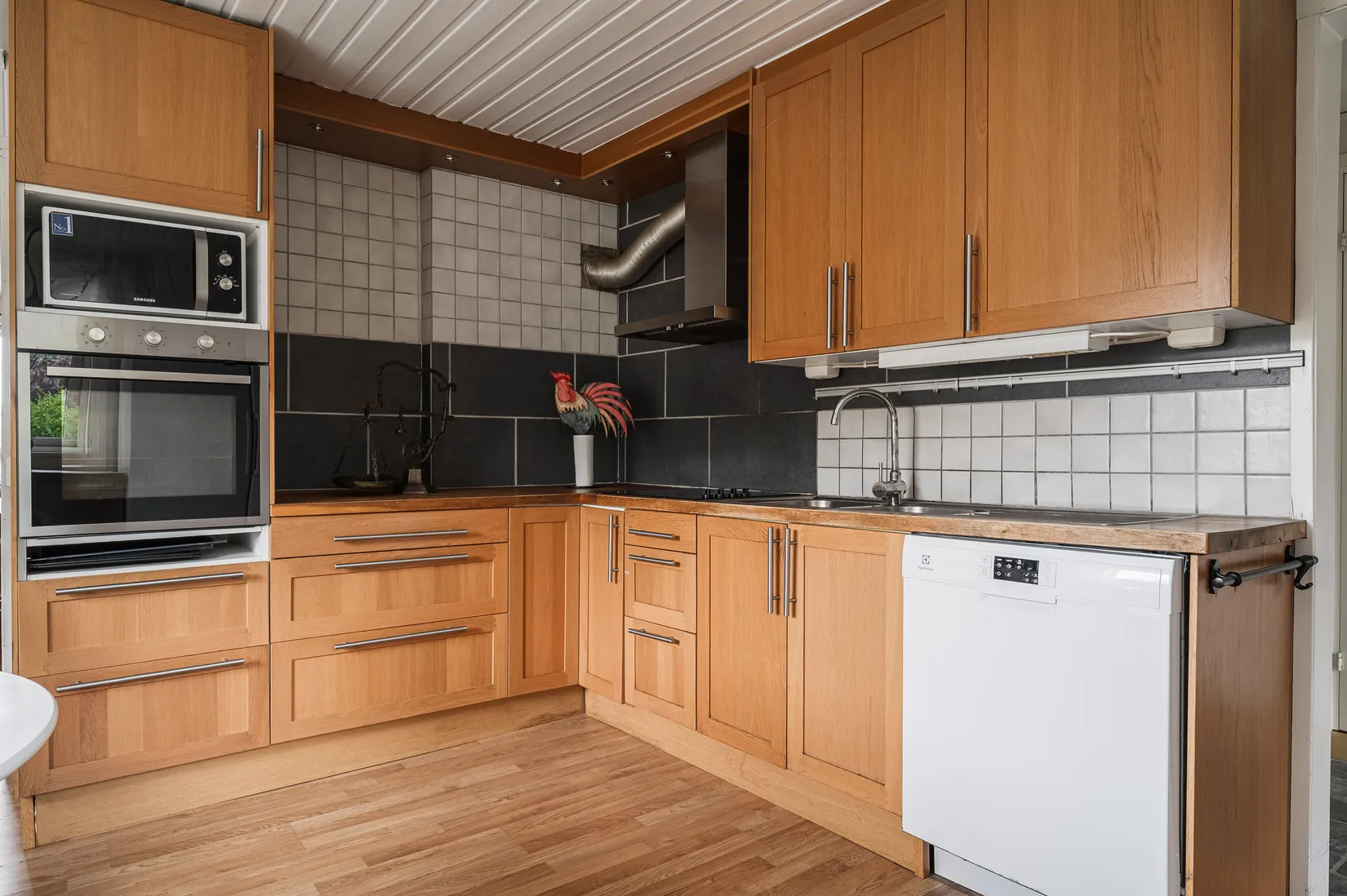 Gård/Skog, Kajbergsvägen 18, Skene, Mark
