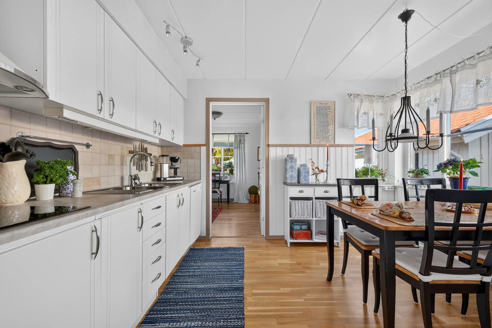Radhus, Backstugevägen 26, Smedstorp, Kumla
