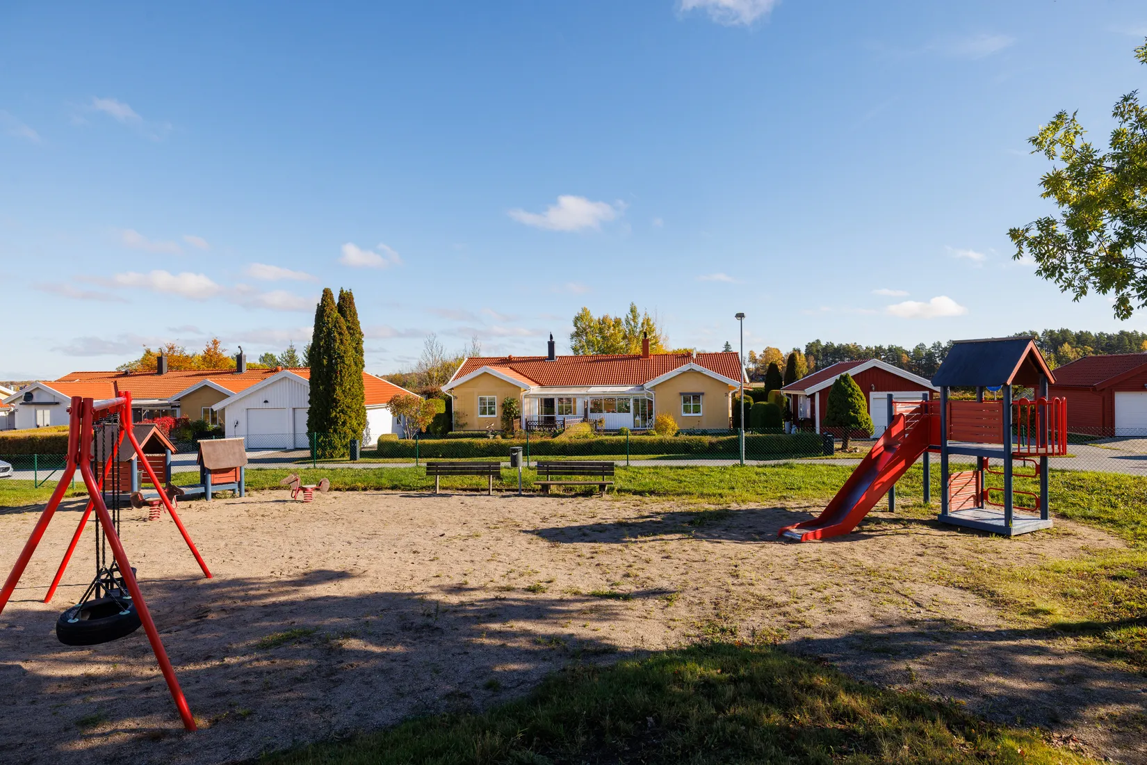 Radhus, Backstugevägen 26, Smedstorp, Kumla