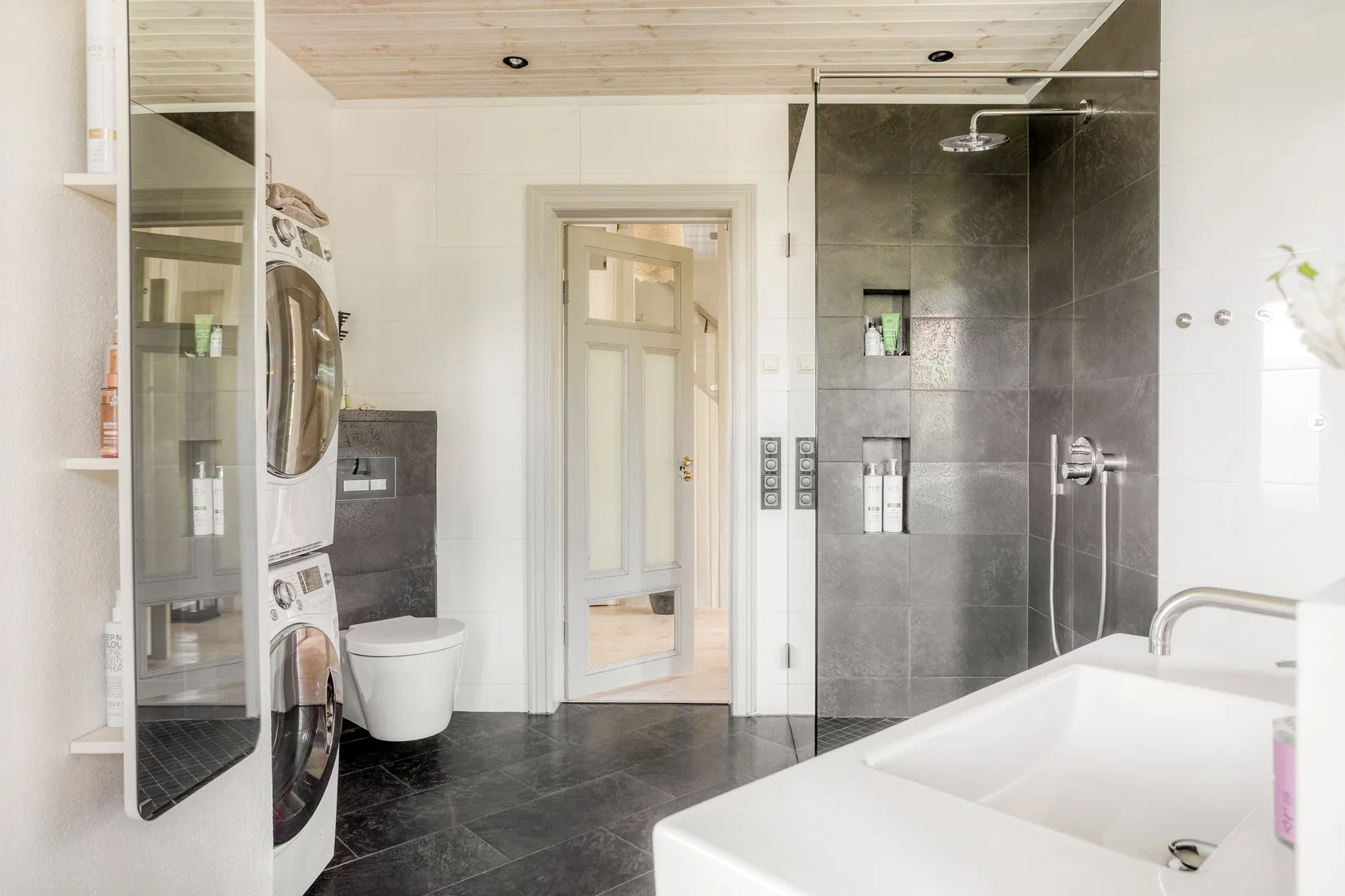Villa, Buhregatan 6, Kvisthamra, Norrtälje
