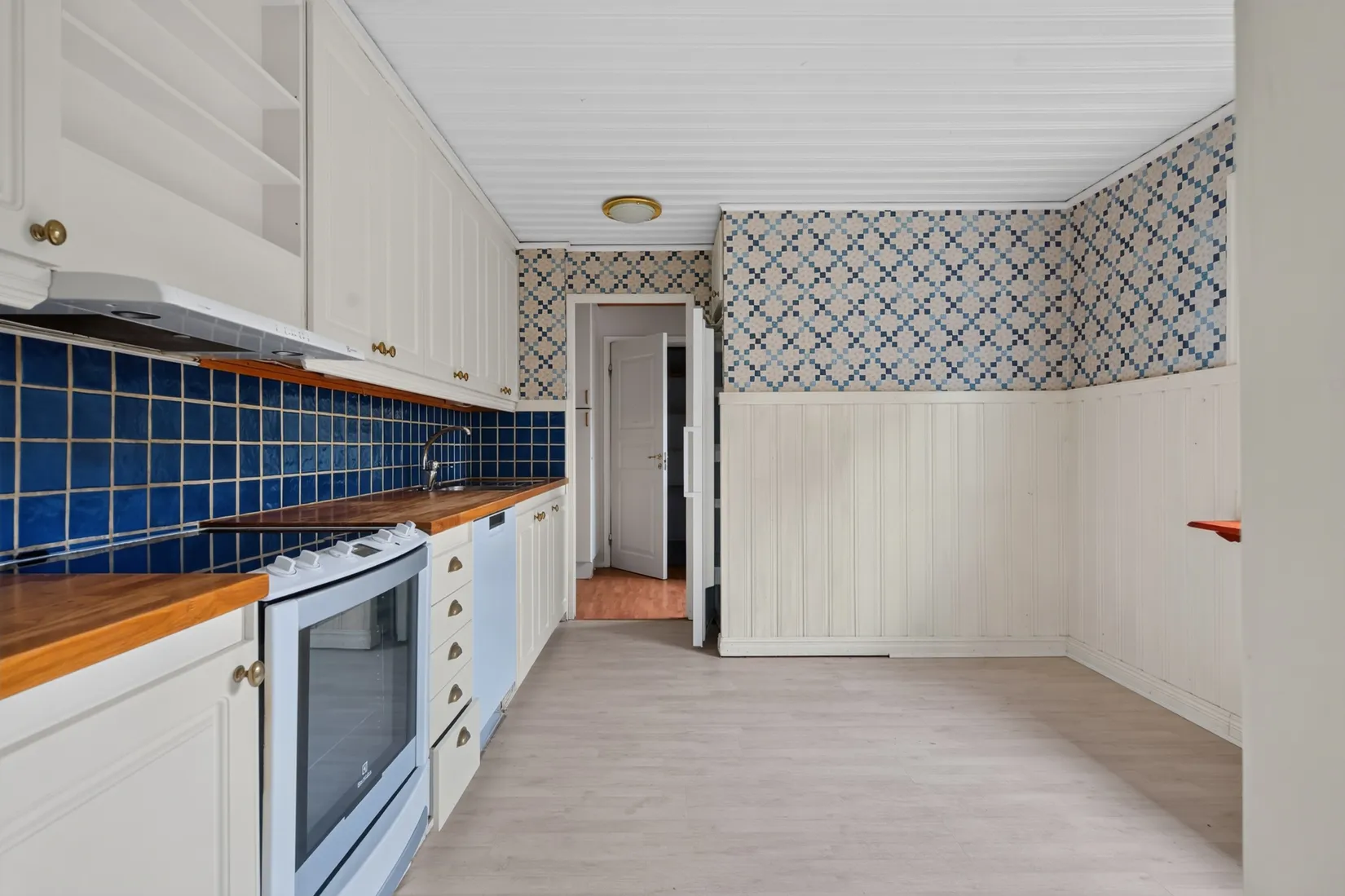 Villa, Gullvivevägen 33, Österskär, Österåker